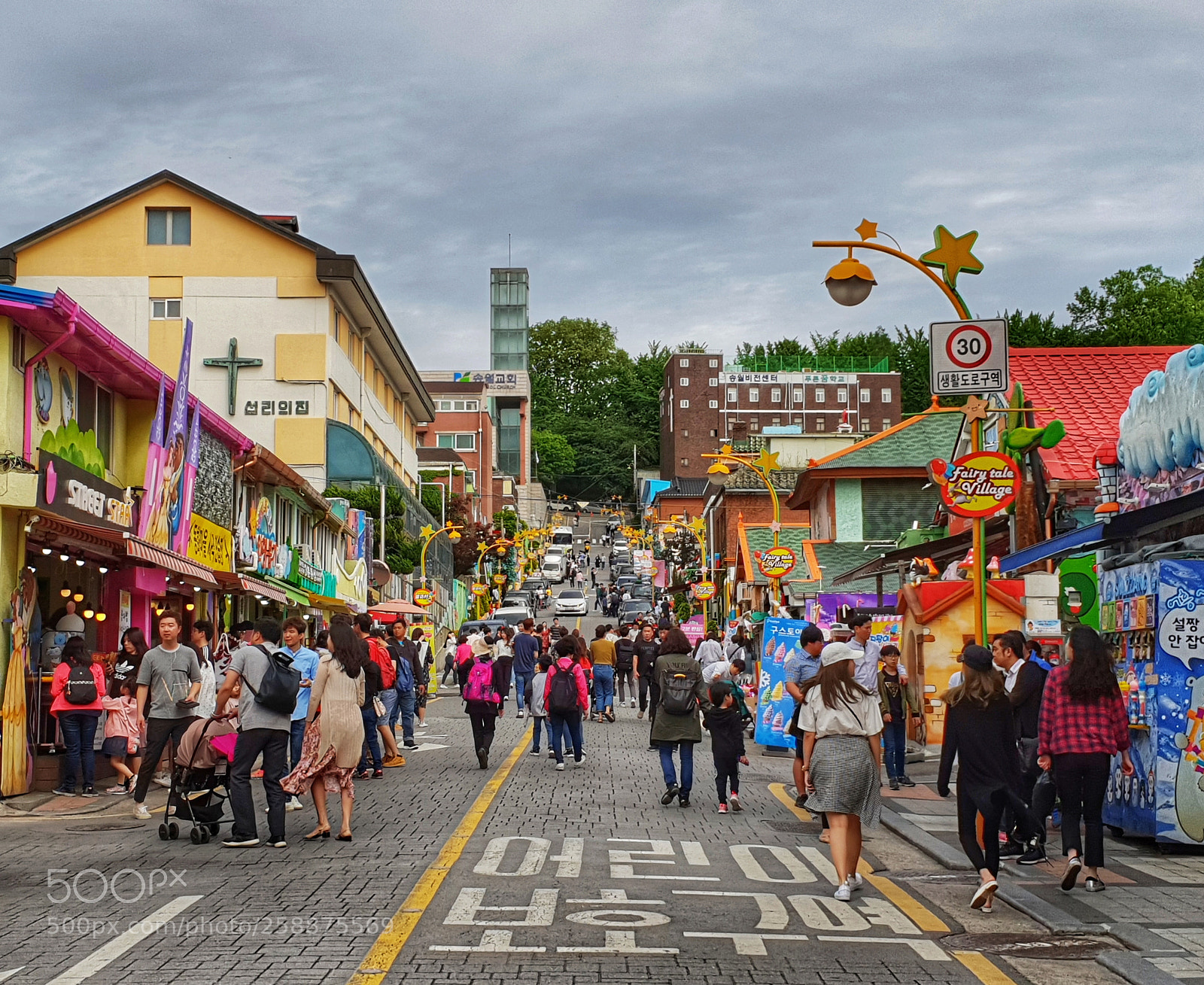 Samsung Galaxy S9+ sample photo. Fairy tale village photography