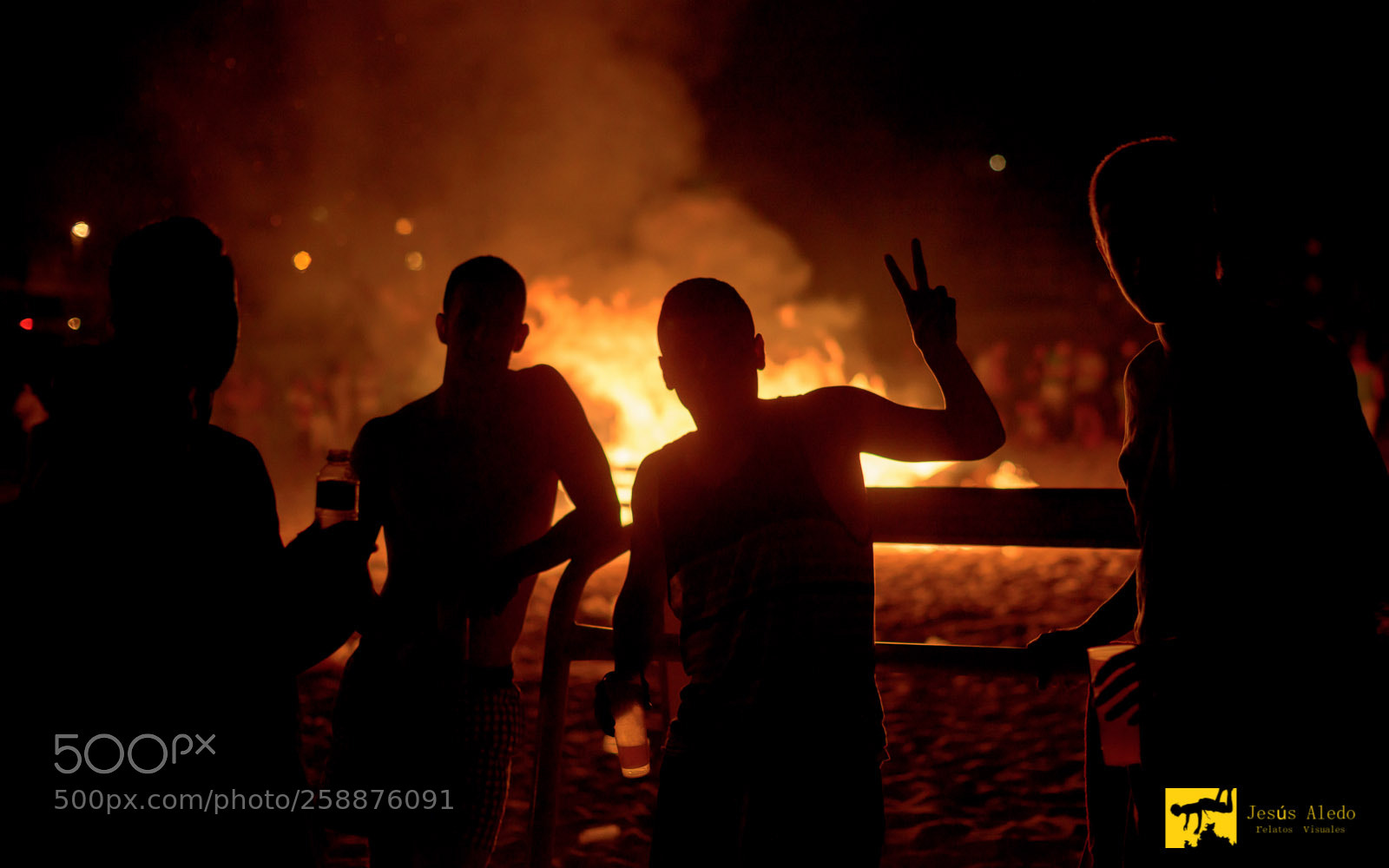 Nikon D800 sample photo. "the sign of victory" photography