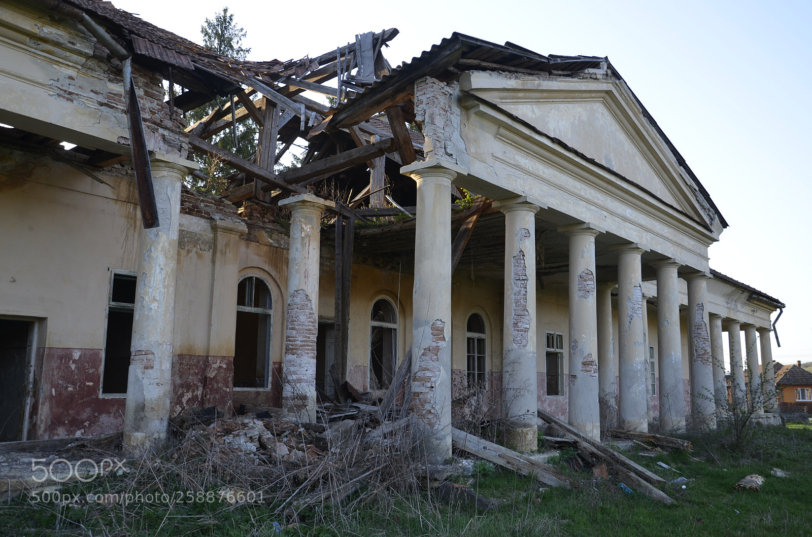 Nikon D5100 sample photo. School in ruins photography