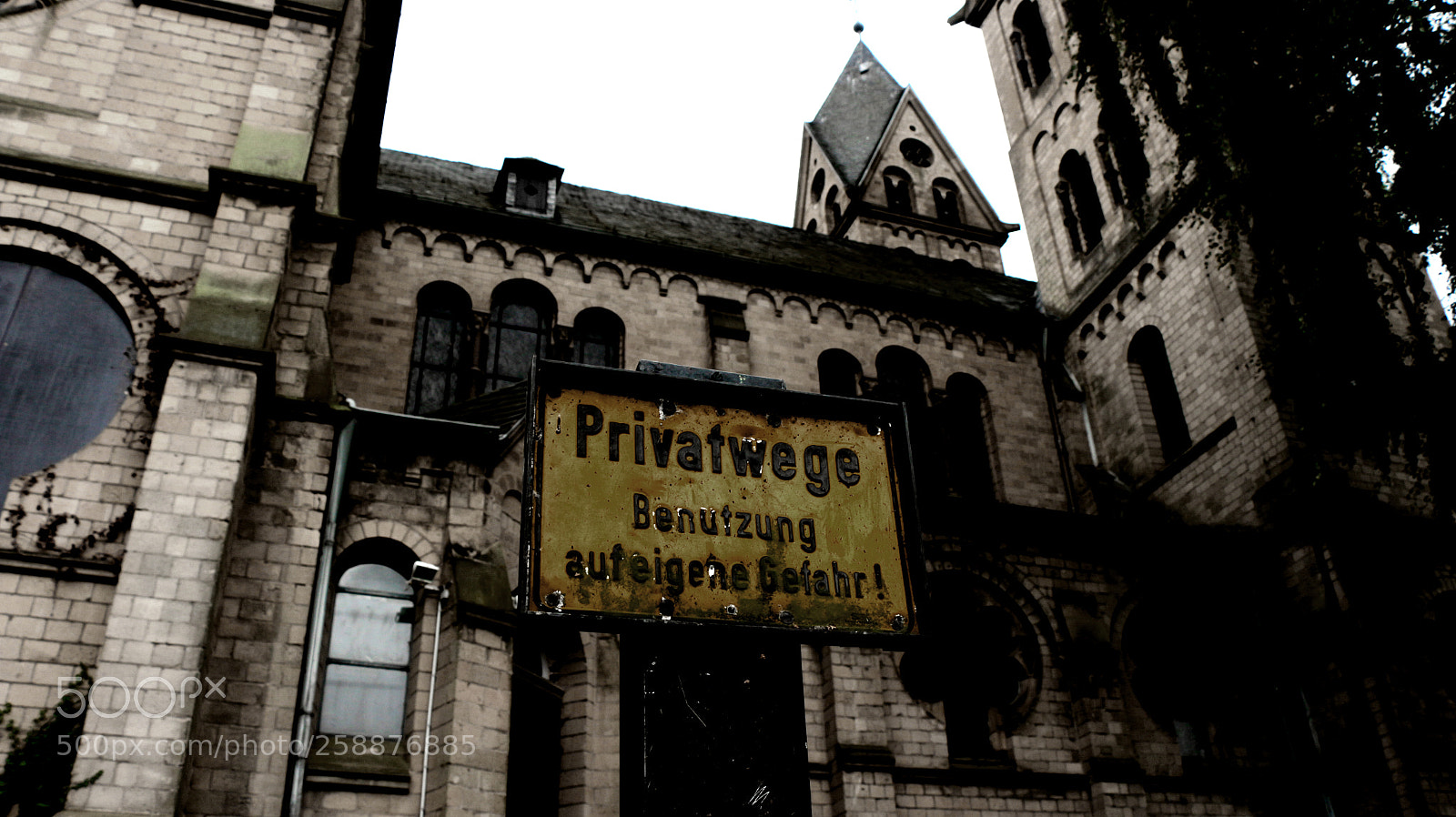 Canon EOS 700D (EOS Rebel T5i / EOS Kiss X7i) sample photo. Lost place photography