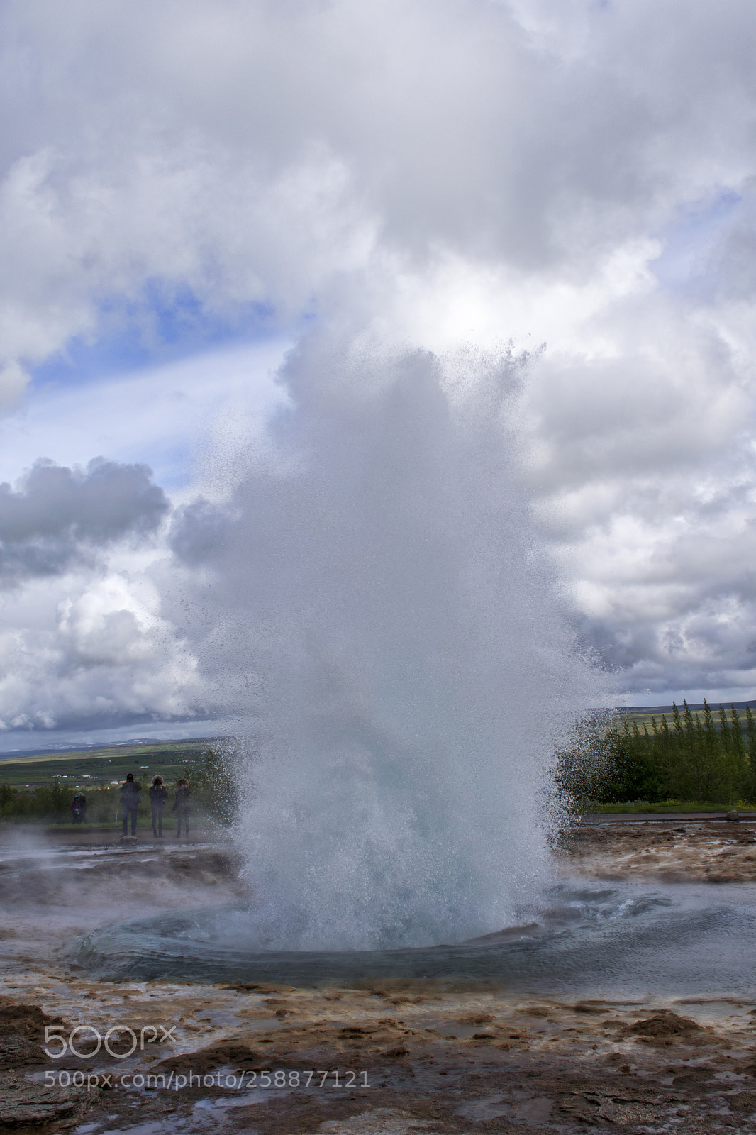 Nikon D3300 sample photo. Eruption of strokkur in photography