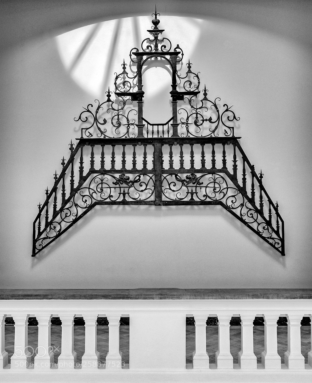 Fujifilm X-T2 sample photo. V&a ironwork photography