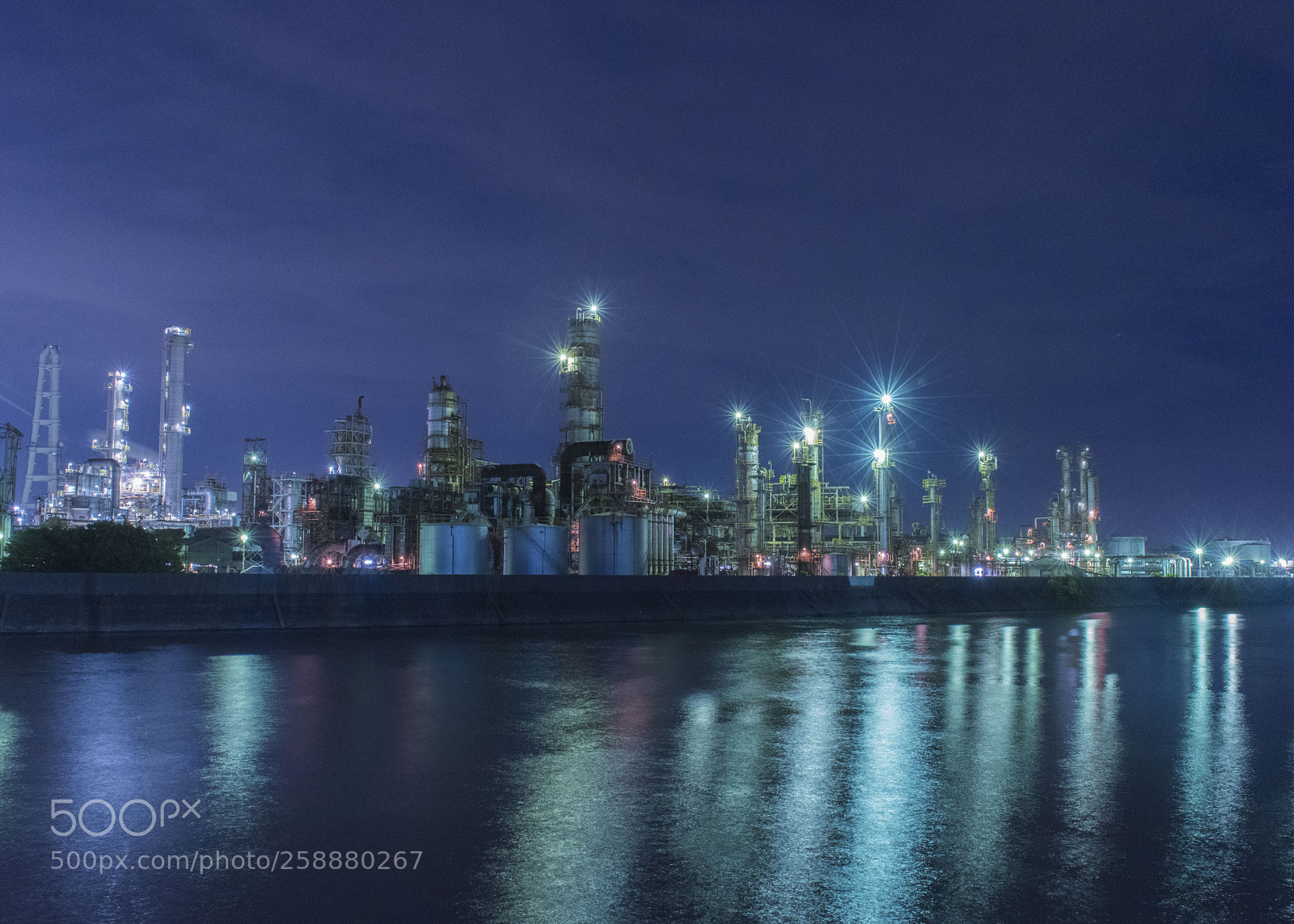 Nikon D810 sample photo. Factory night view photography