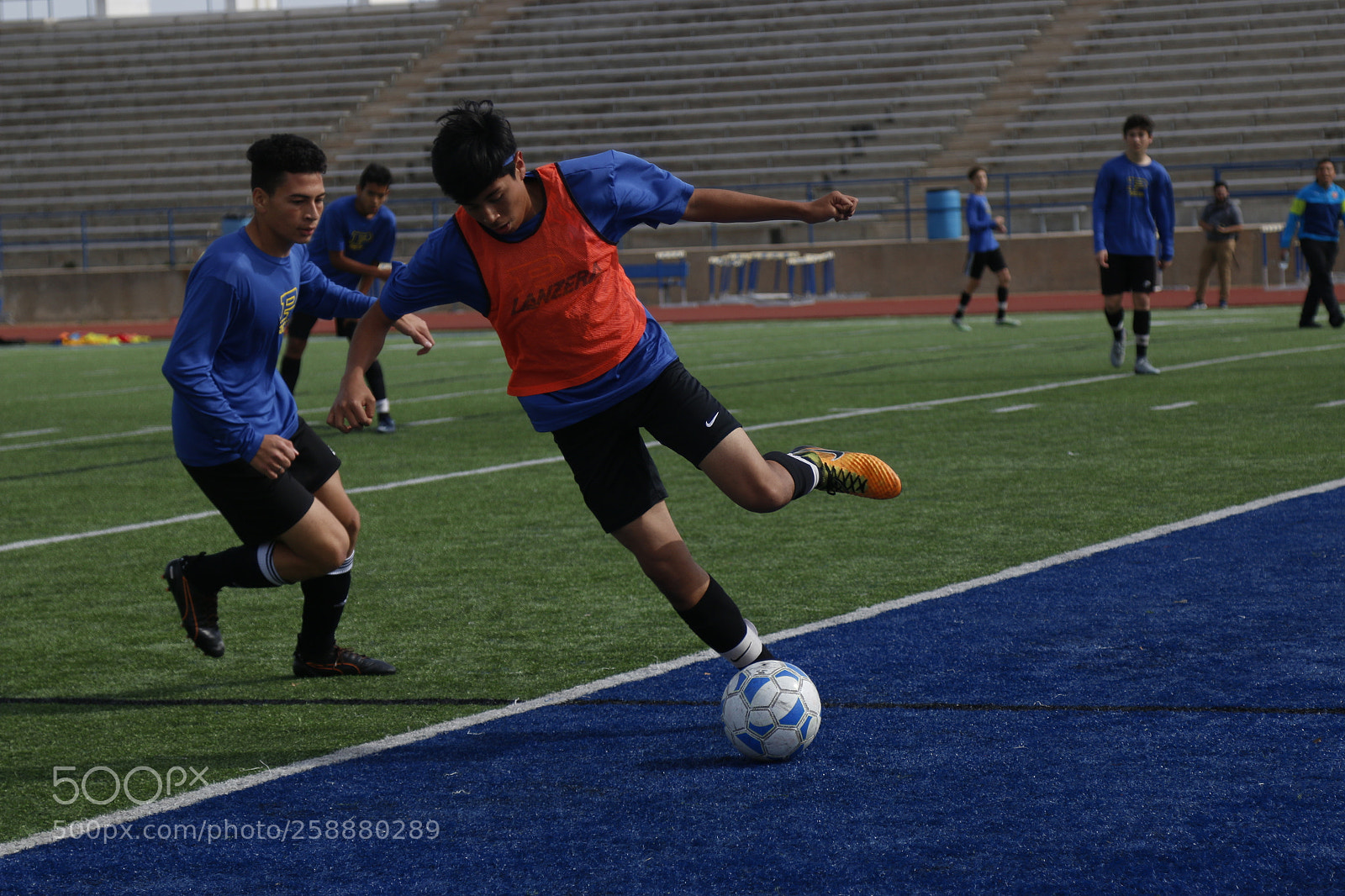 Canon EOS 70D sample photo. Exemplary action/sports photo photography