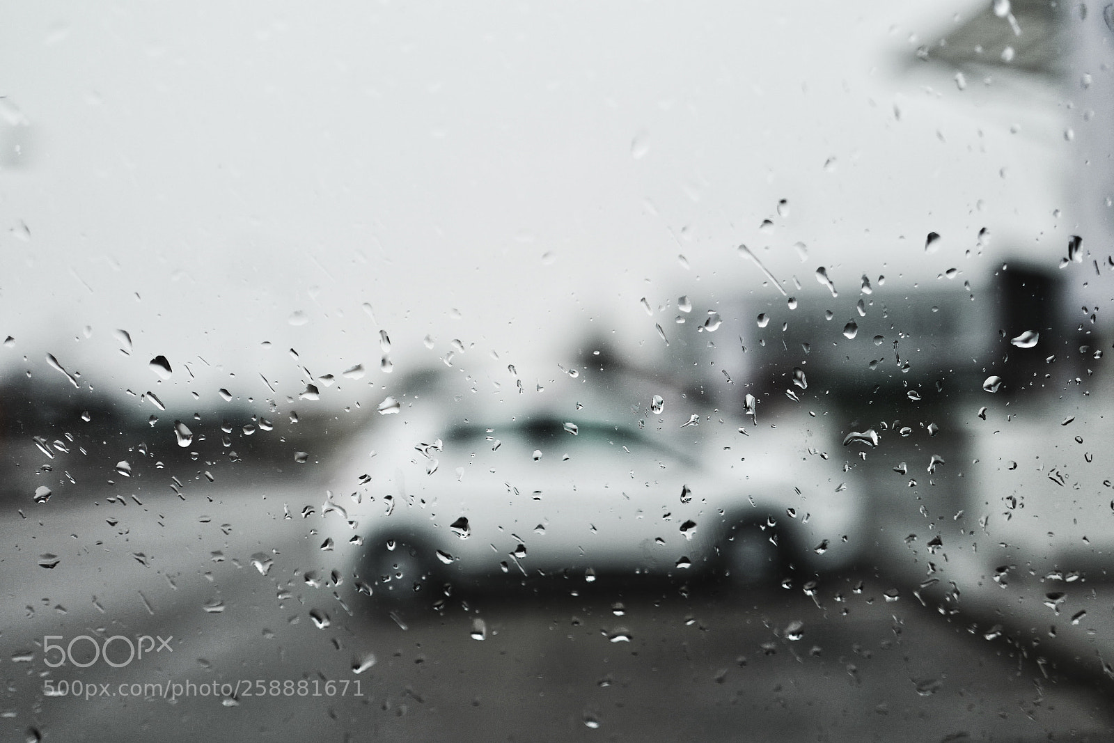 Leica Q (Typ 116) sample photo. Car through a window photography