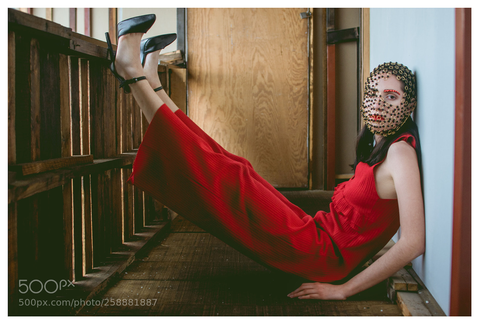 Nikon D3300 sample photo. Red hostal photography