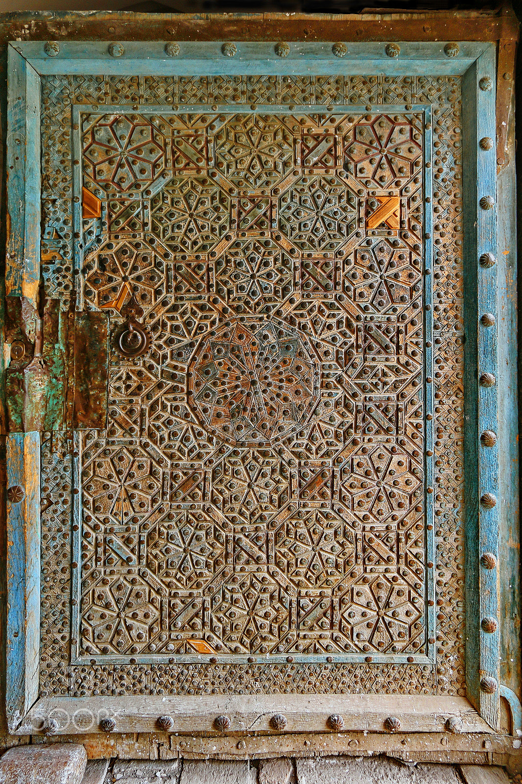 Canon EF-S 10-22mm F3.5-4.5 USM sample photo. Your average door photography