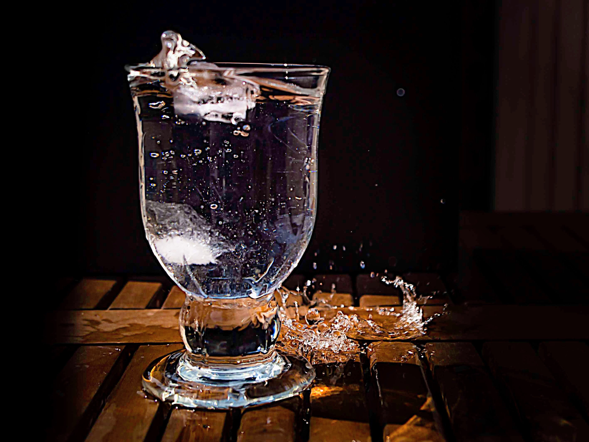 Olympus PEN E-PL5 sample photo. The water splash photography