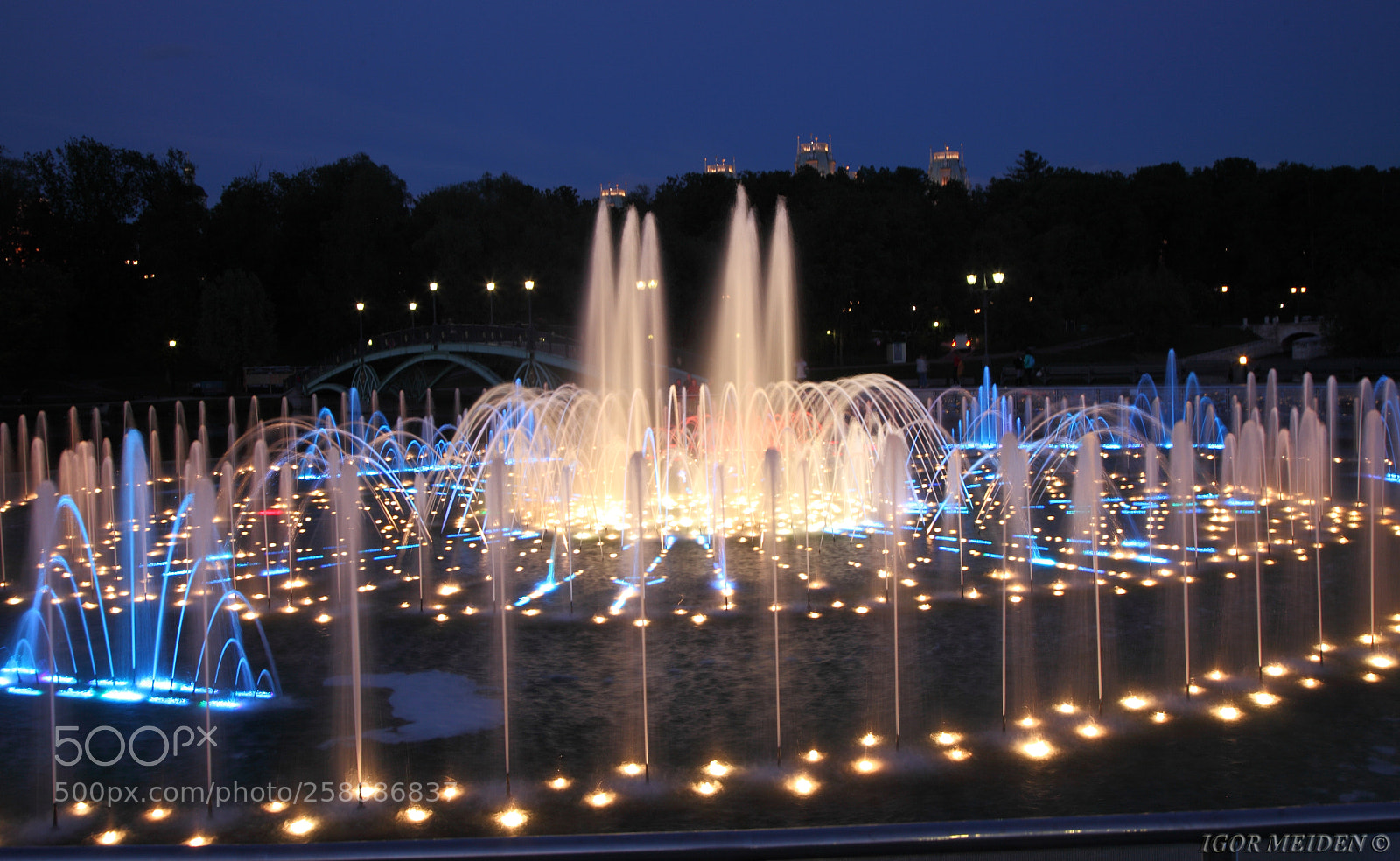 Canon EOS 5D Mark II sample photo. Park tsaritsyno photography