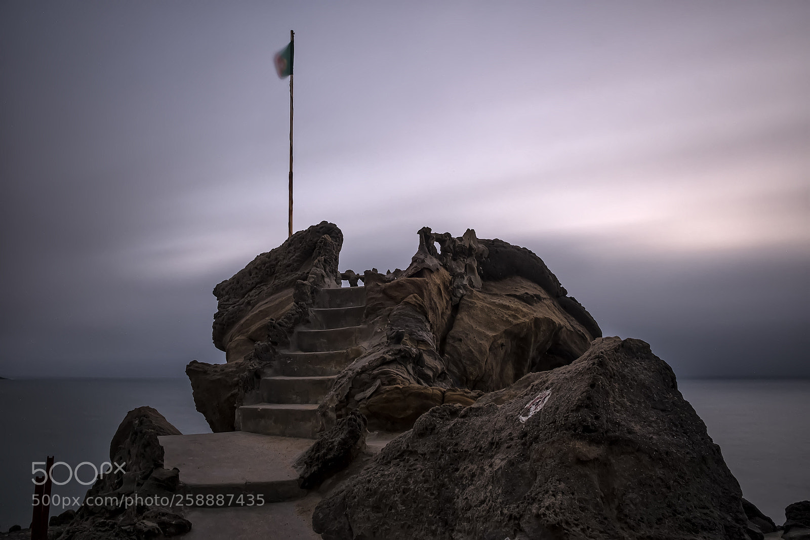 Fujifilm X-T10 sample photo. The flag photography
