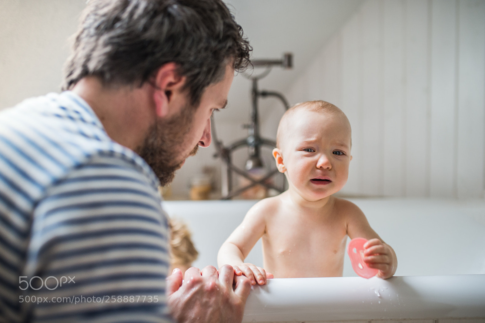 Nikon D4S sample photo. Father washing two toddlers photography