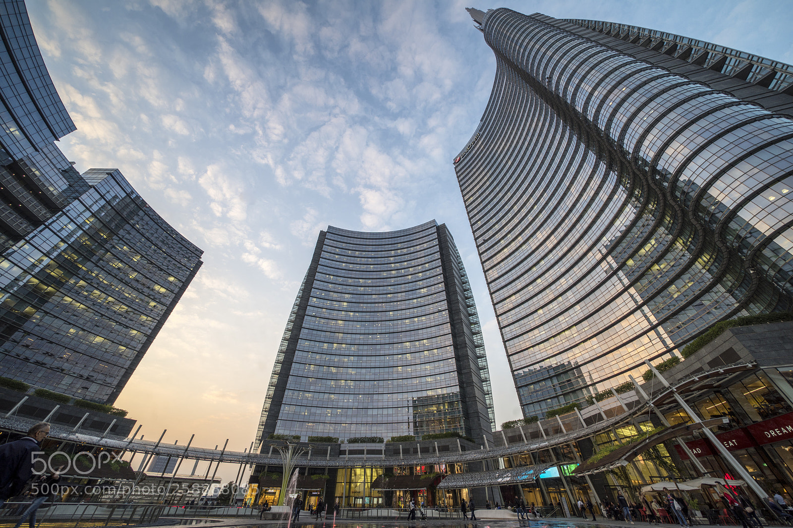 Sony a7 II sample photo. Modern buildings in gae photography