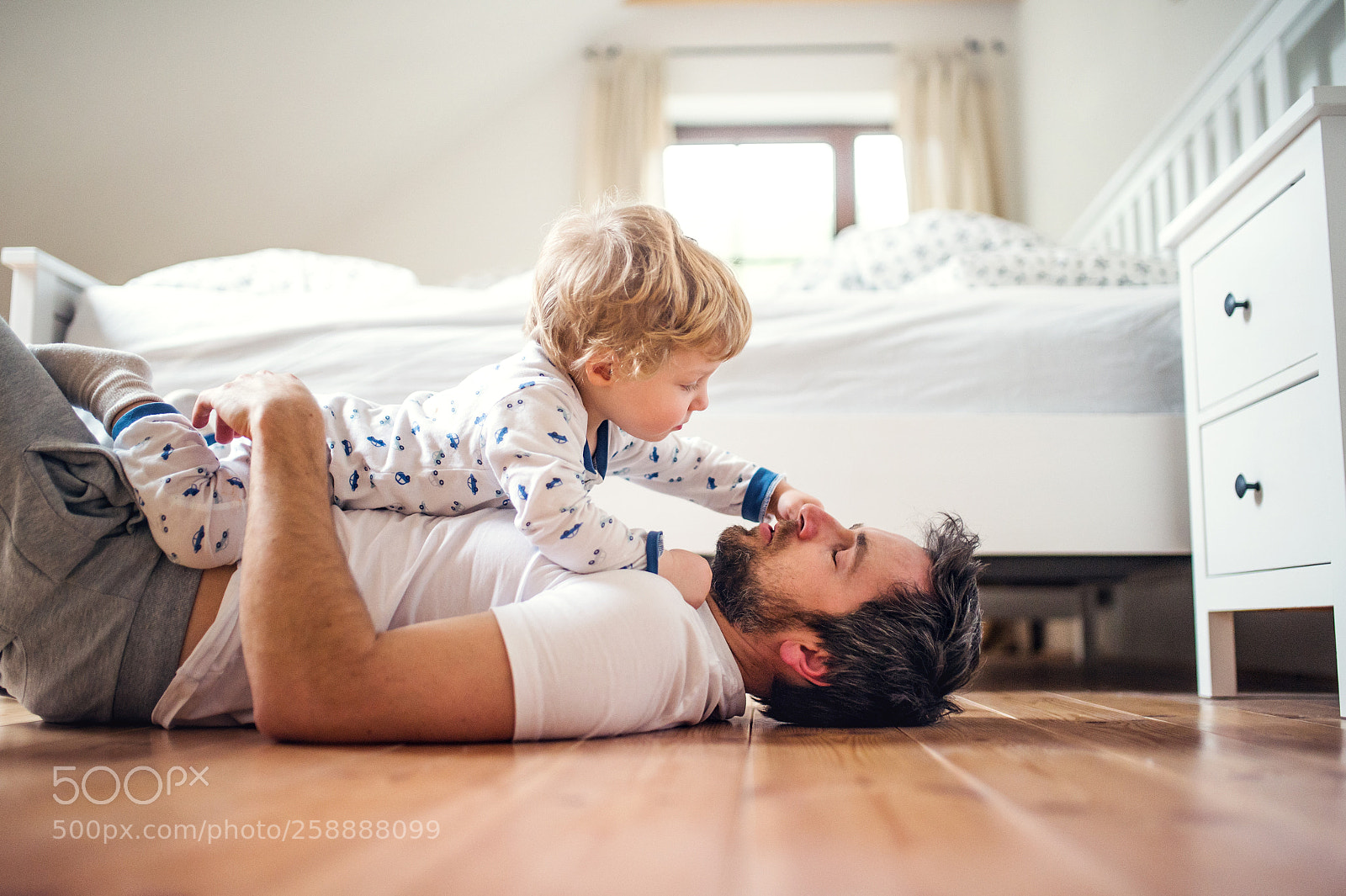 Nikon D4S sample photo. Father with a toddler photography