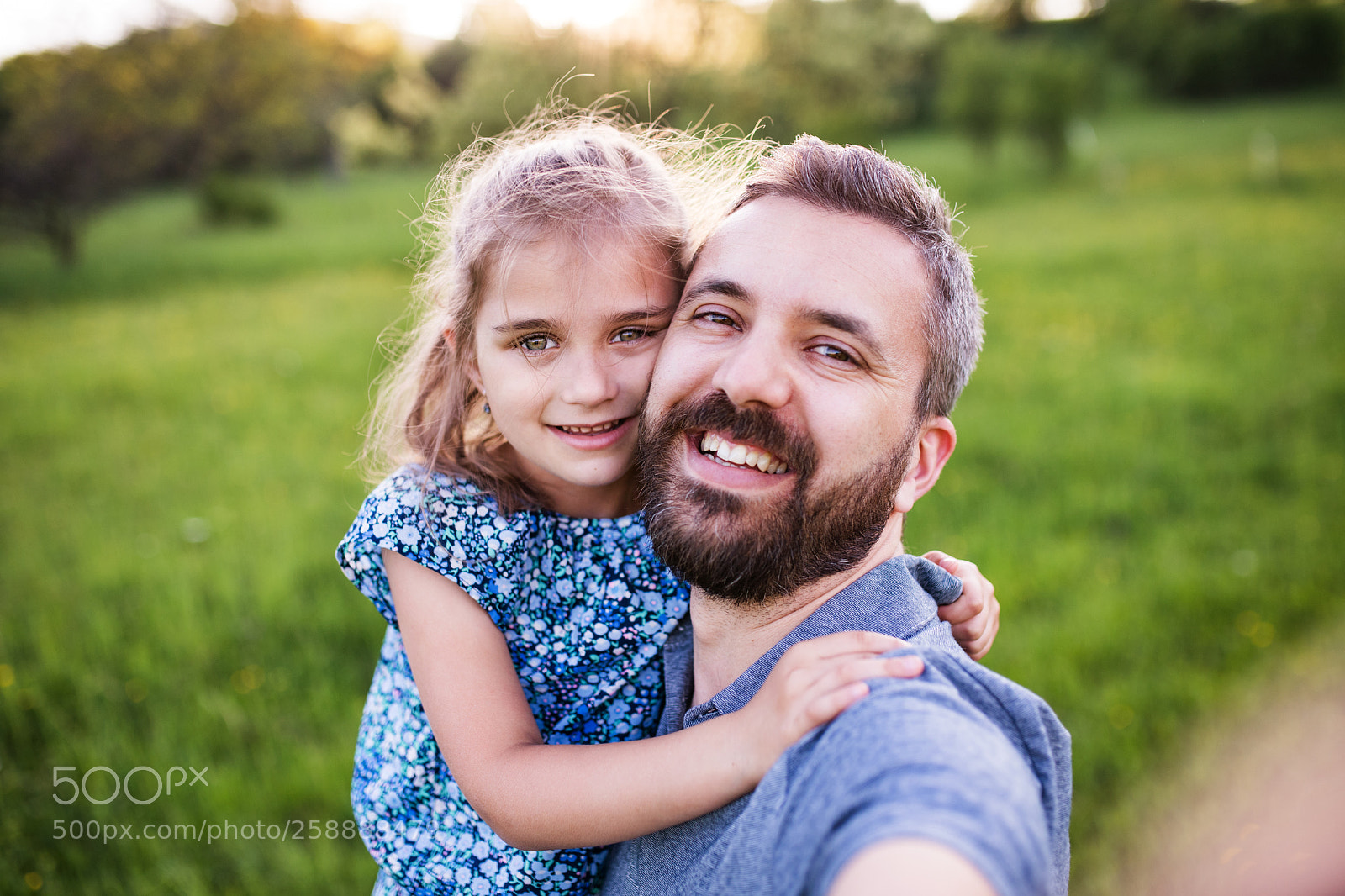 Nikon D5 sample photo. Father with a small photography