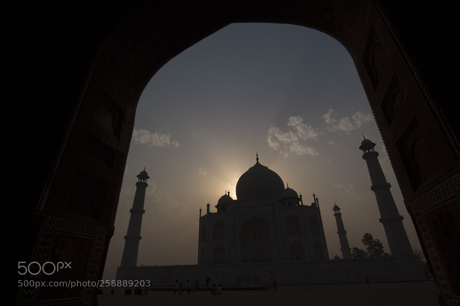 Canon EOS 700D (EOS Rebel T5i / EOS Kiss X7i) sample photo. Magical moment of taj photography