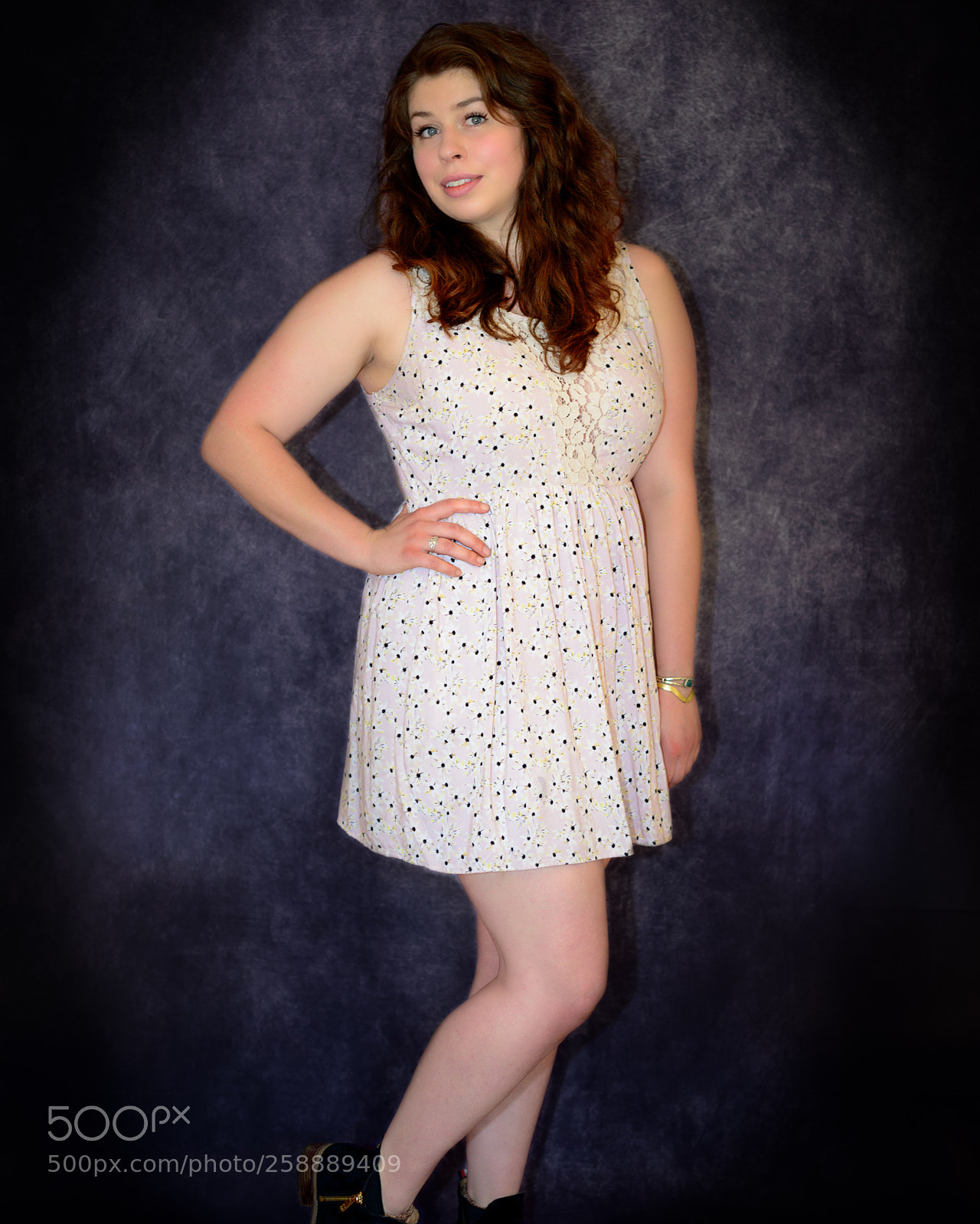Nikon D800 sample photo. Keely - spotlight photography