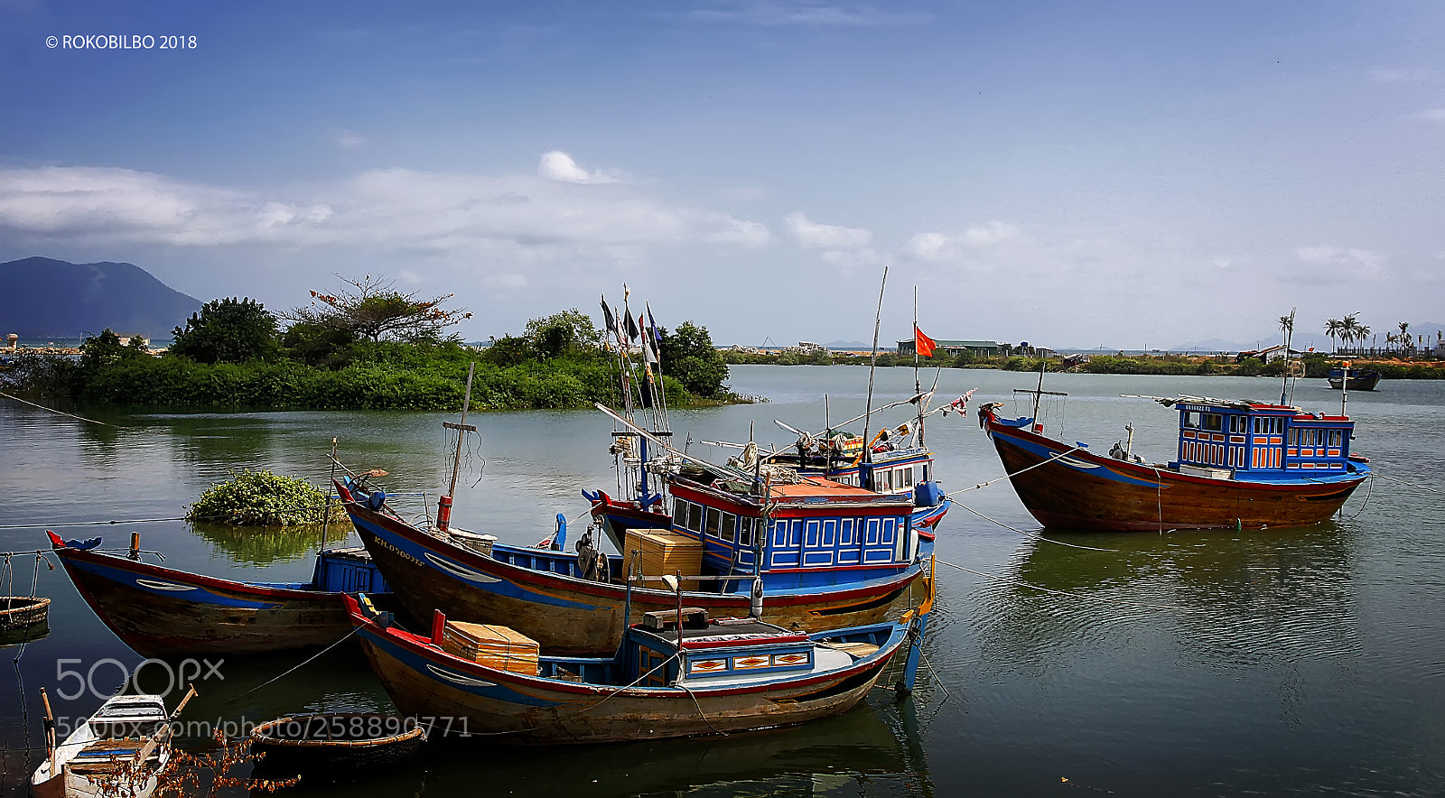 Canon EOS 50D sample photo. Vietnamese fishing boat 14 photography
