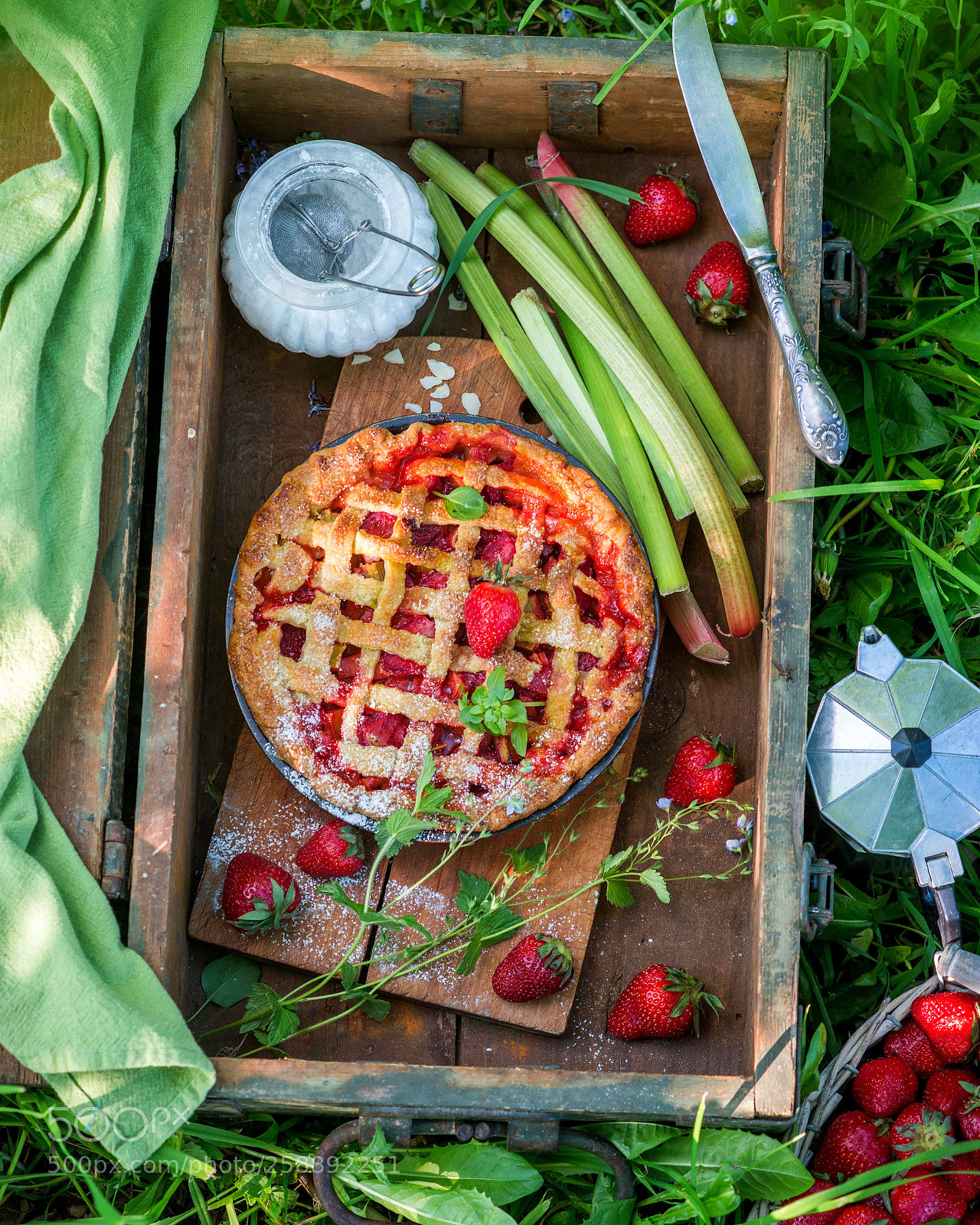 Nikon D600 sample photo. Strawberry rhubarb pie photography