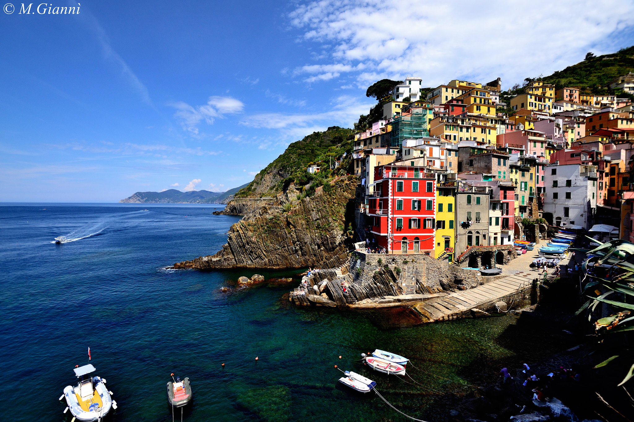 Sigma 10-20mm F3.5 EX DC HSM sample photo. Riomaggiore - cinque terre photography