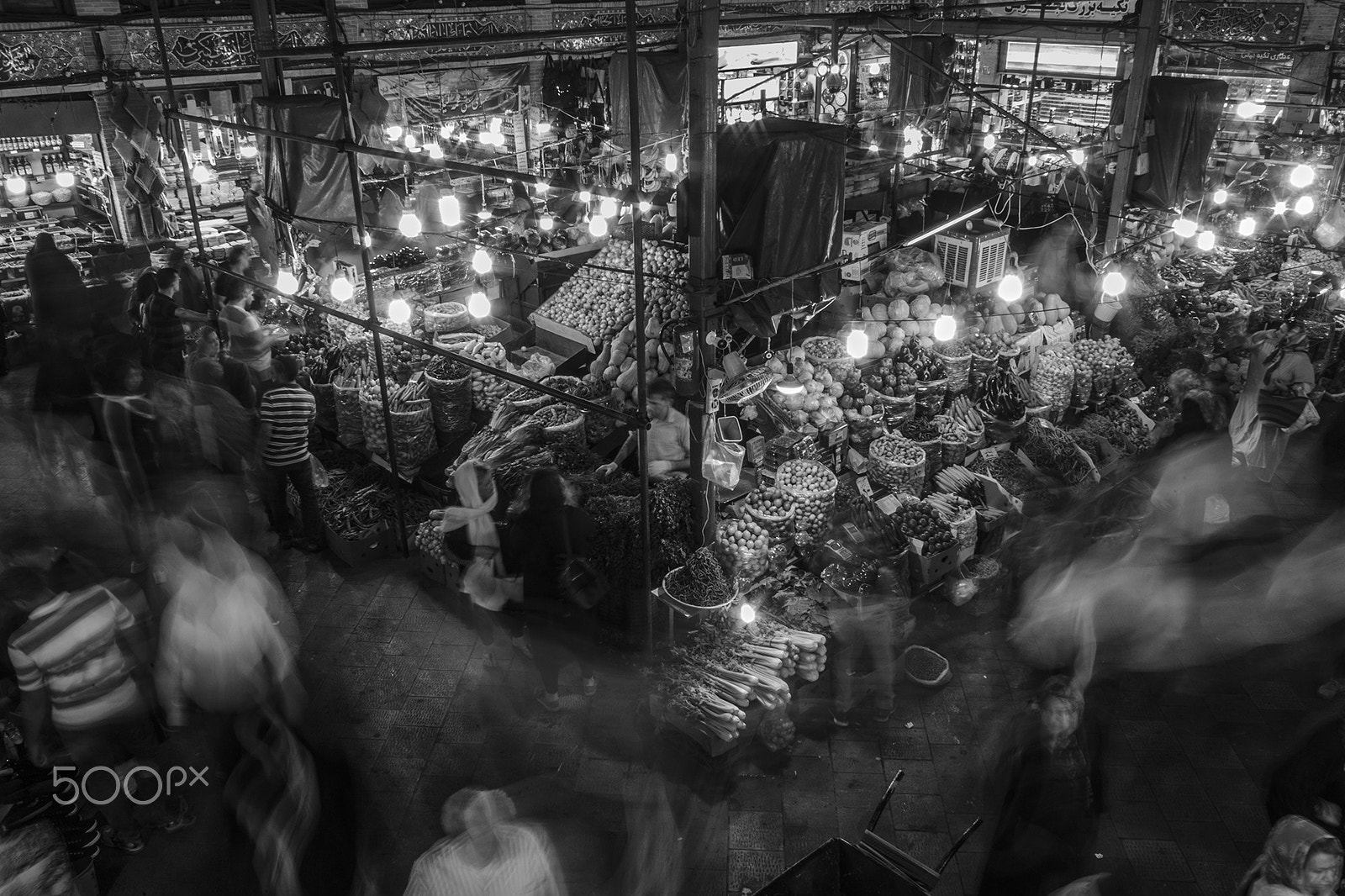 Canon EOS 500D (EOS Rebel T1i / EOS Kiss X3) sample photo. The market of tajrish photography
