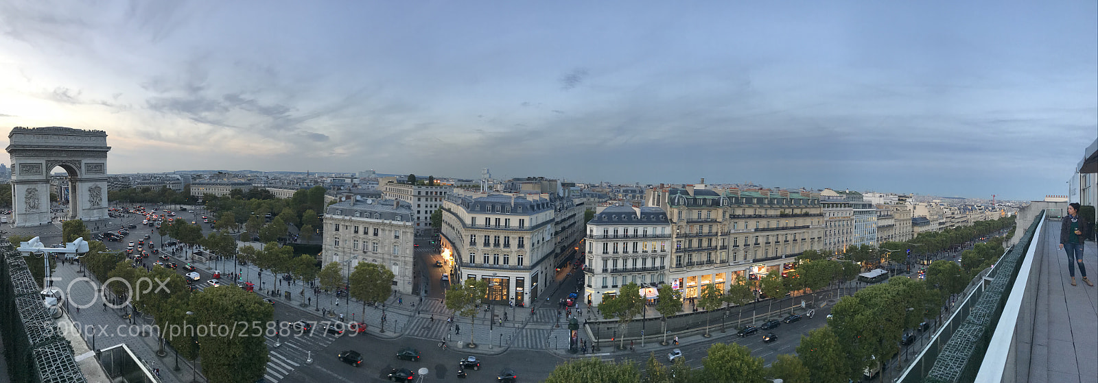 Apple iPhone 7 Plus sample photo. Paris photography