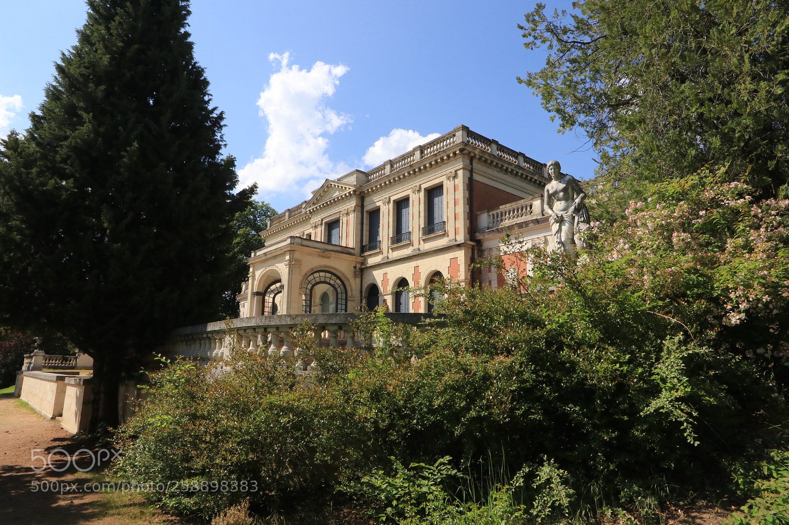 Canon EOS 80D sample photo. Ch teau de louvi photography
