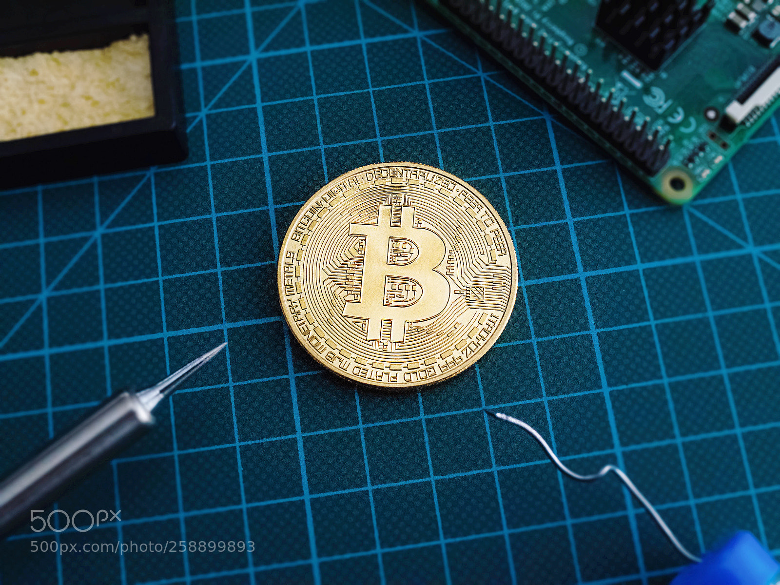 Olympus OM-D E-M1 sample photo. The bitcoin development photography