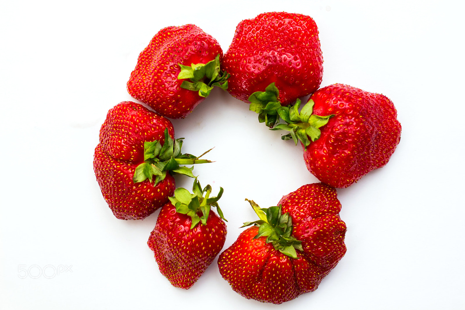 Canon EOS 650D (EOS Rebel T4i / EOS Kiss X6i) sample photo. Strawberry isolated on white photography