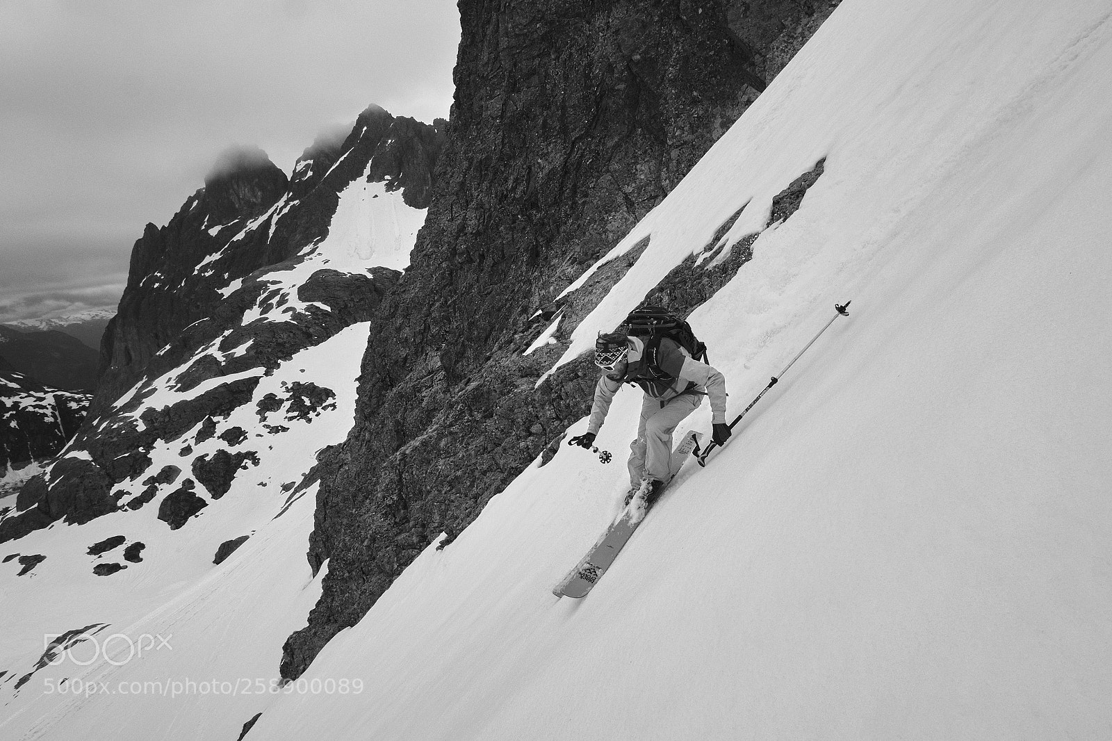 Fujifilm X-T20 sample photo. Spring skiing photography
