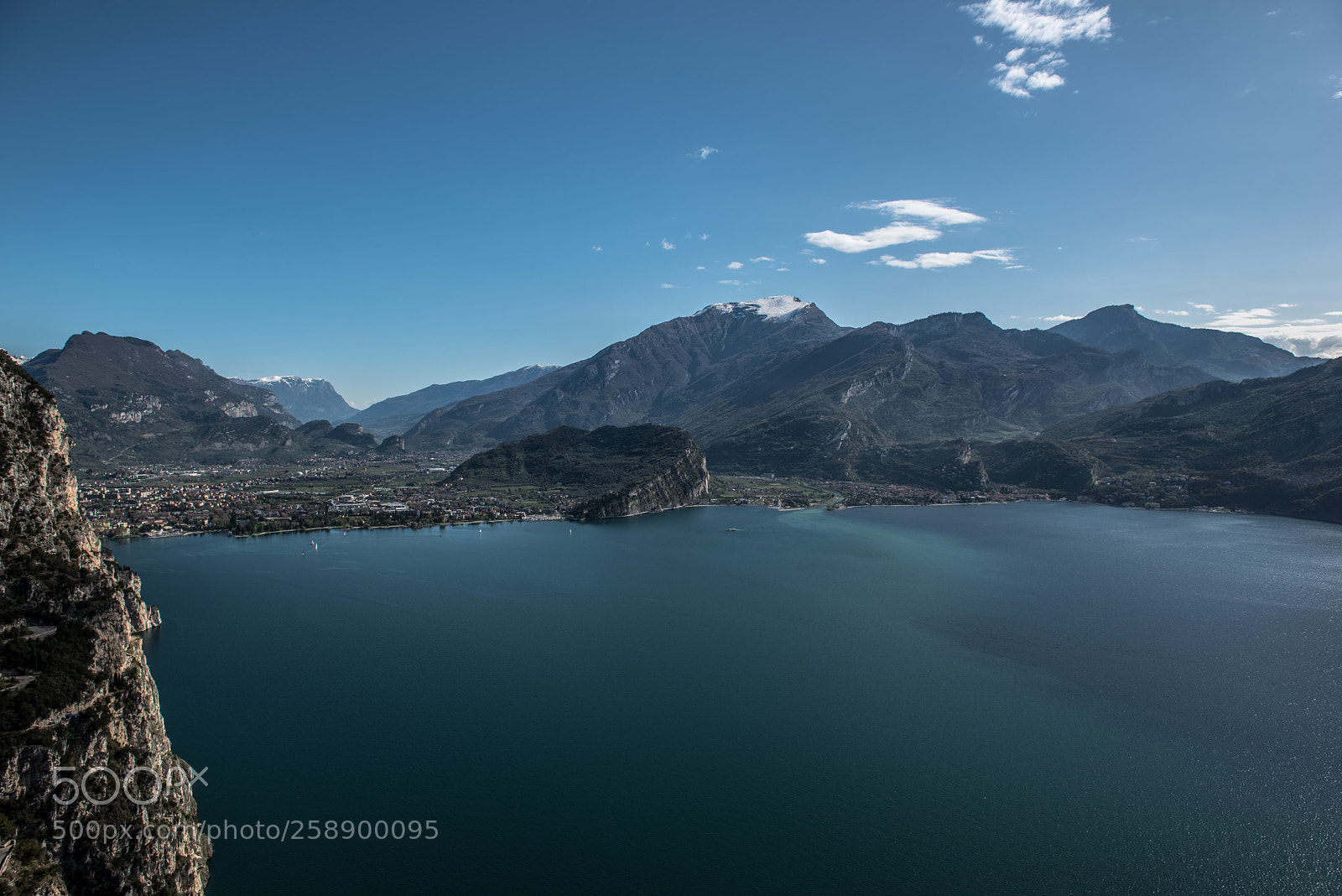 Nikon D750 sample photo. View from the ponale photography
