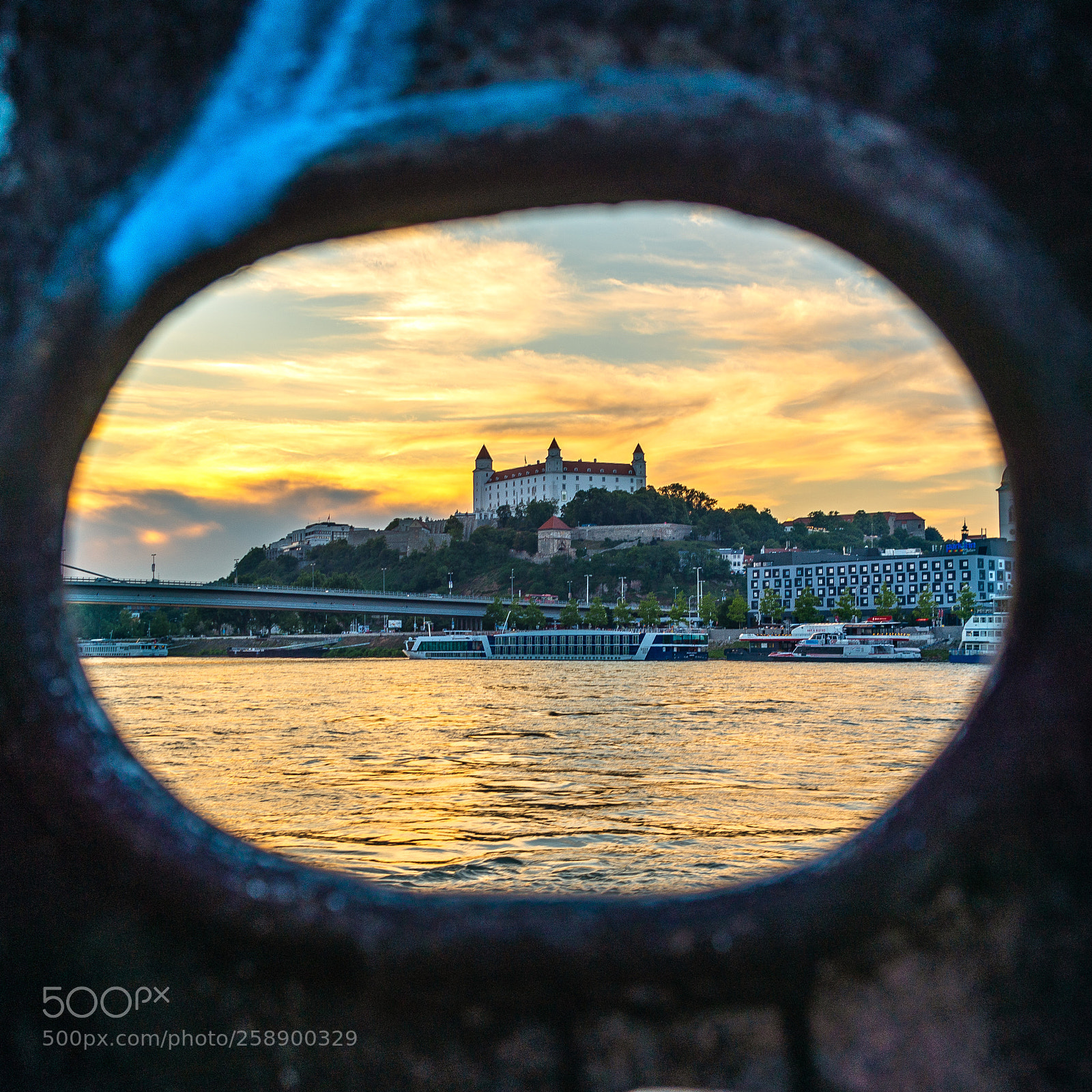 Nikon D610 sample photo. Bratislava city castle photography