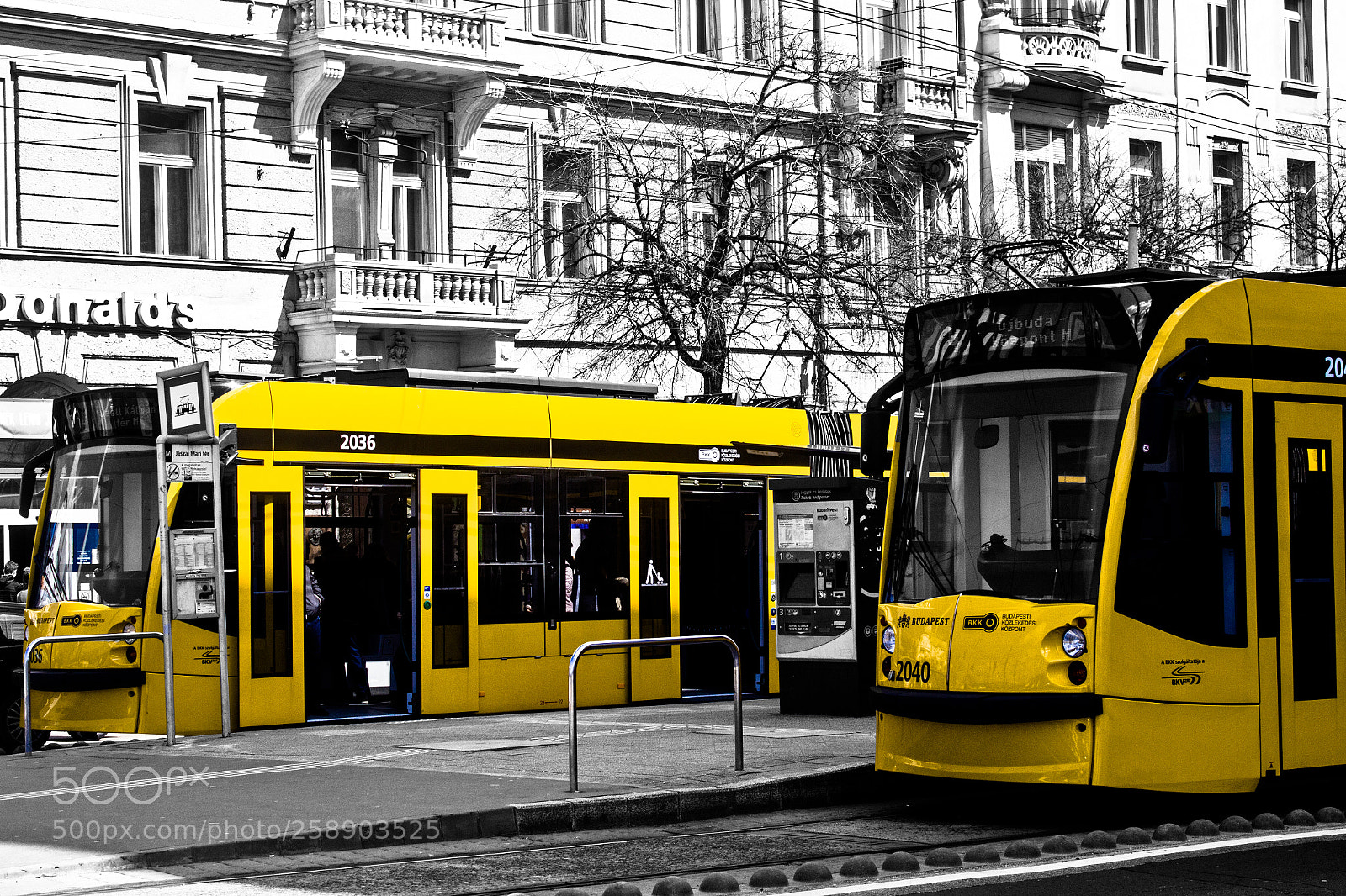 Canon EOS 650D (EOS Rebel T4i / EOS Kiss X6i) sample photo. Siemens combino budapest photography