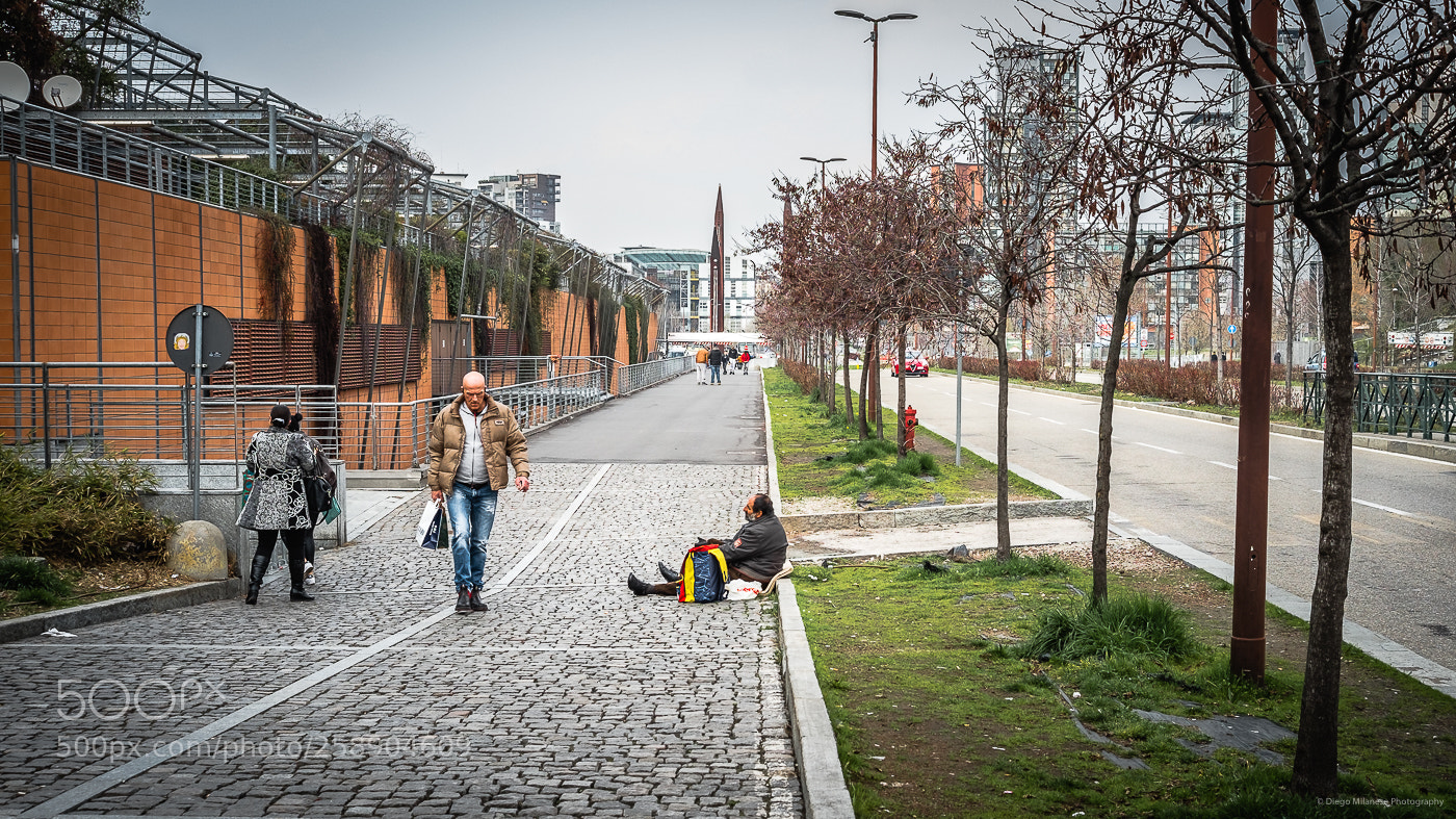 Fujifilm X-E1 sample photo. Fallen people photography