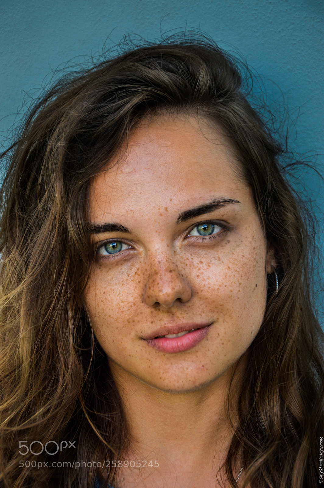 Nikon D3200 sample photo. "Τhe girl" photography