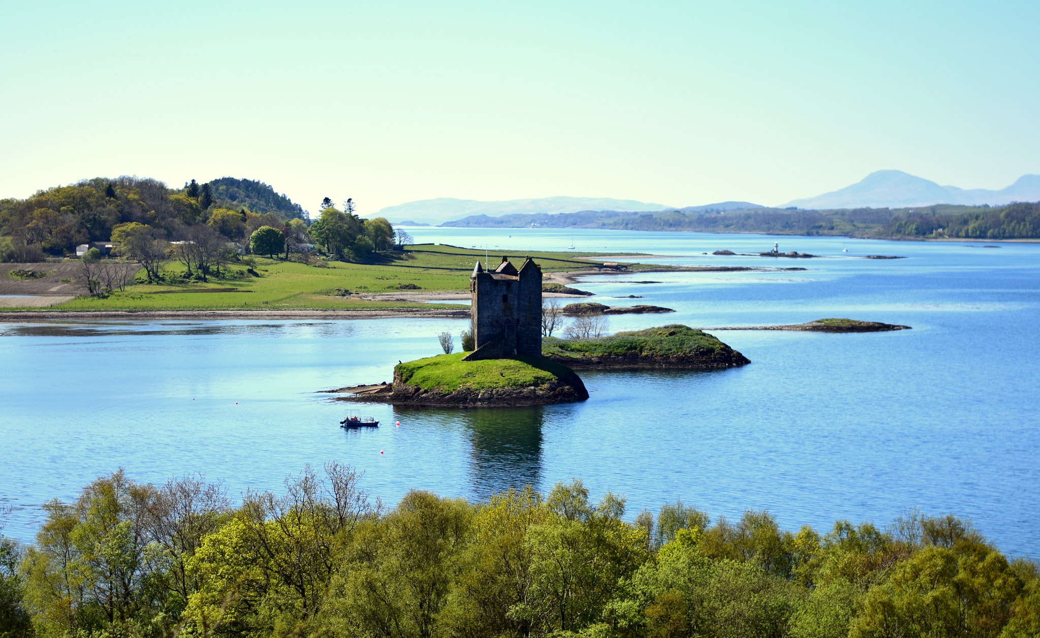 Nikon AF-S Nikkor 50mm F1.8G sample photo. Castle on the water photography