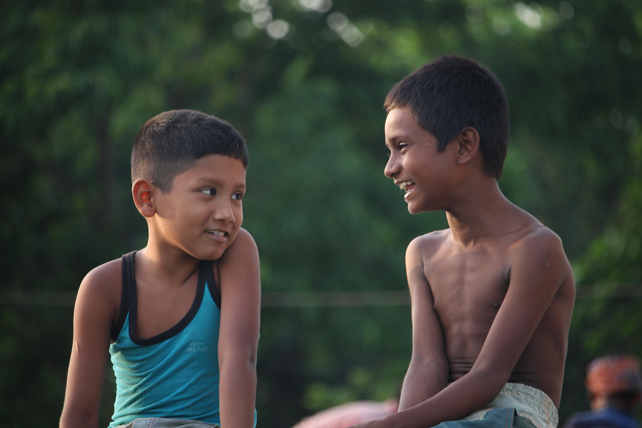 Canon EF-S 55-250mm F4-5.6 IS STM sample photo. Lovely smile photography