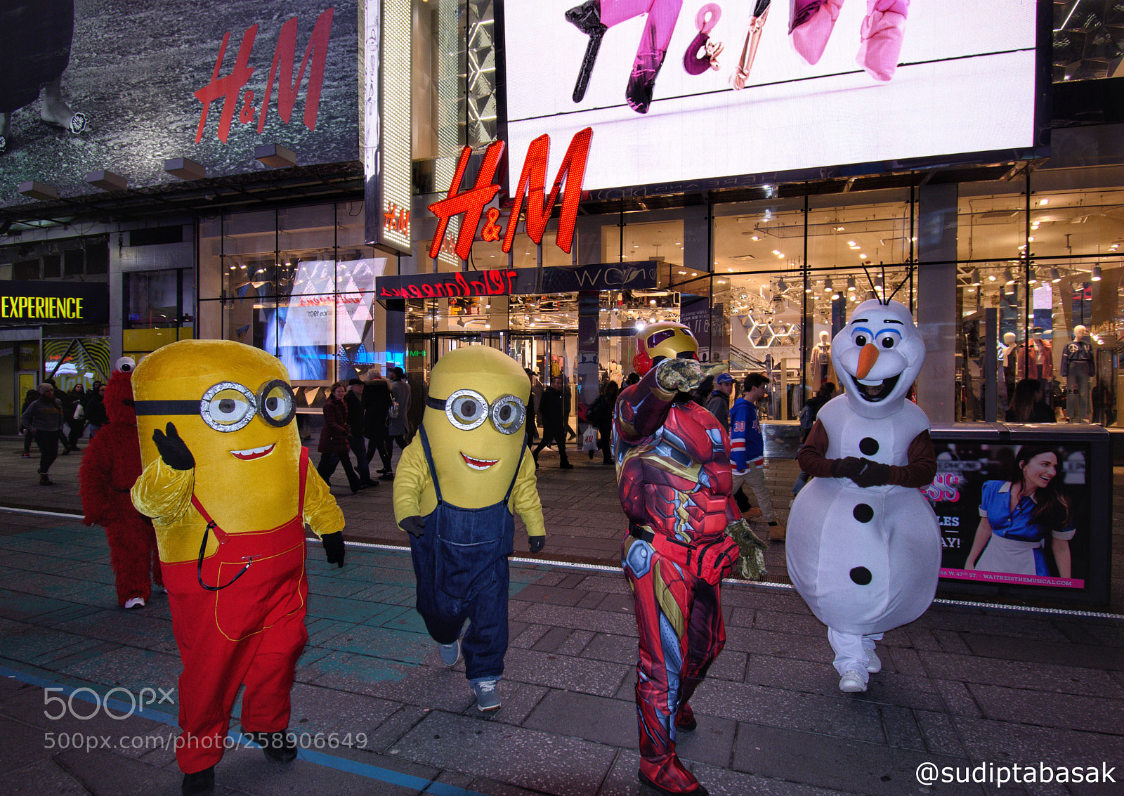 Nikon D7200 sample photo. T.i.m.e.s s.q.u.a.r.e photography
