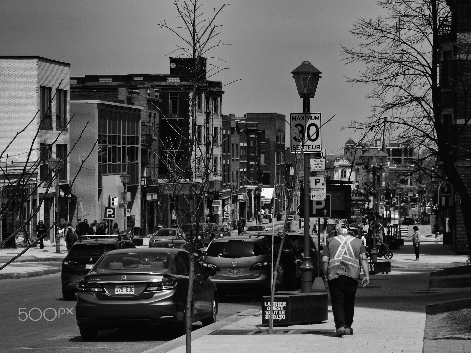 Olympus SZ-30MR sample photo. City montreal / canada photography