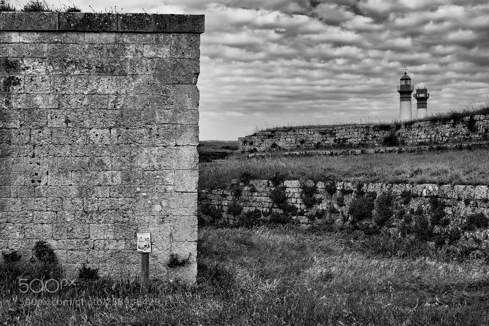 Fujifilm X-Pro1 sample photo. Les phares jumeaux photography
