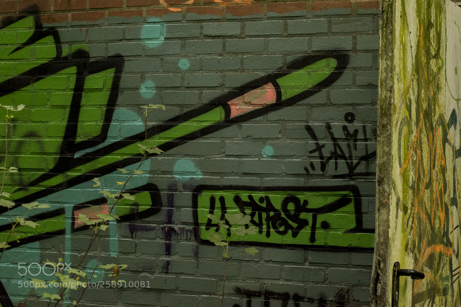 Nikon D5200 sample photo. Dans la villespringnivelles photography