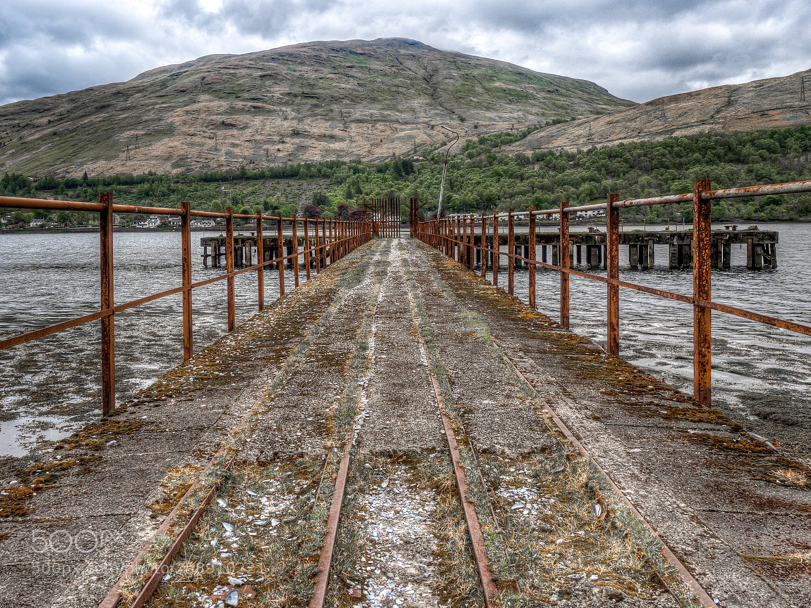Olympus OM-D E-M5 II sample photo. Visiting scotland - old photography