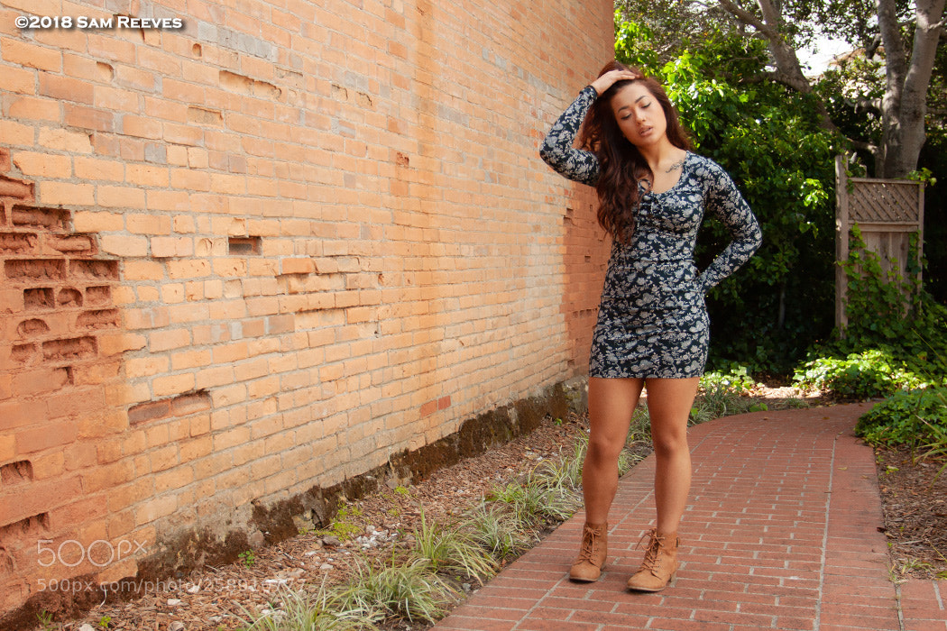 Canon EOS 50D sample photo. Downtown fashion photography