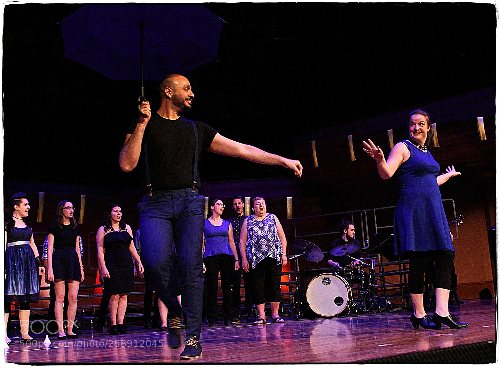 Canon EOS 7D sample photo. Choir performing sining in photography
