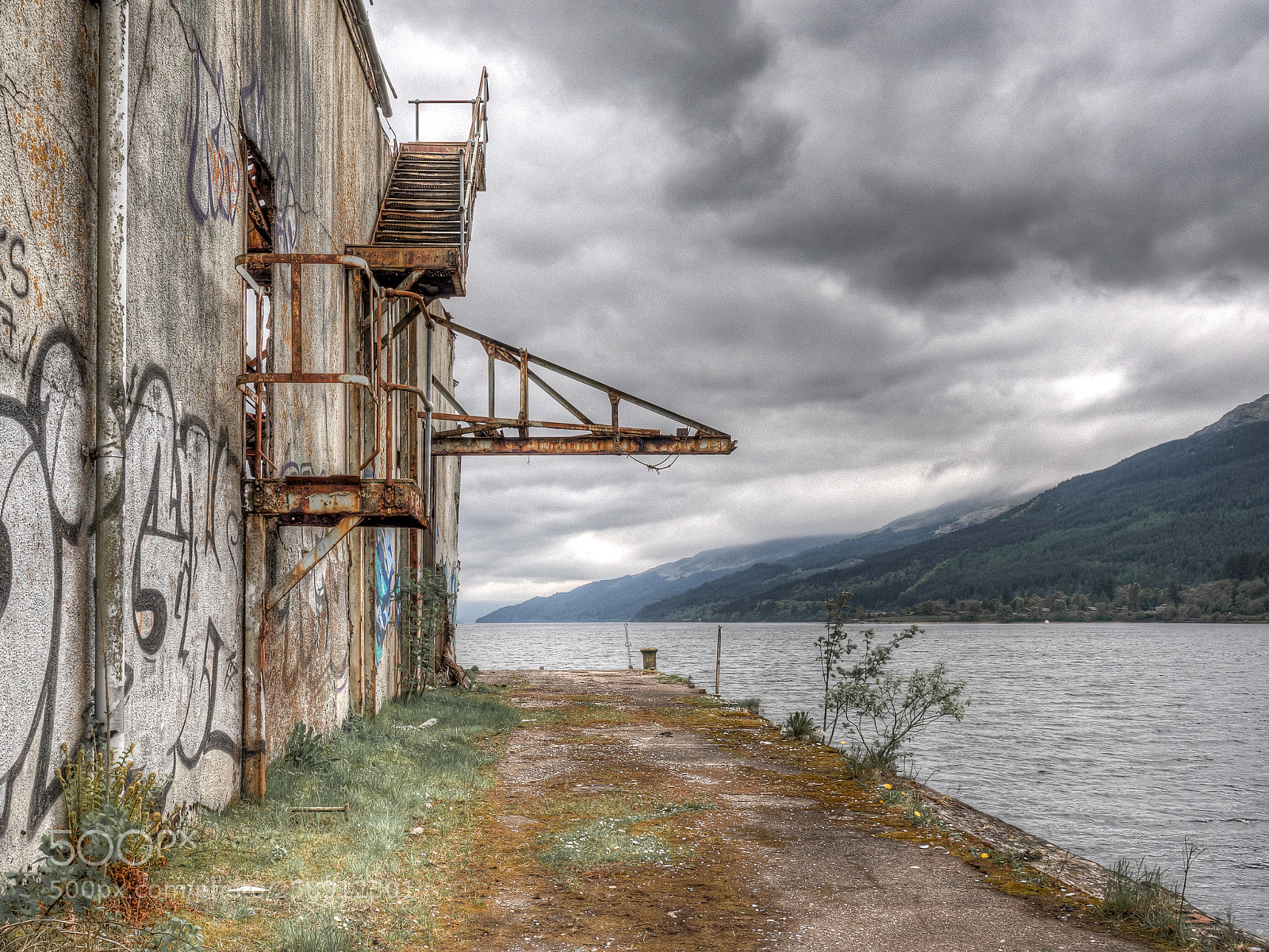 Olympus OM-D E-M5 II sample photo. Visiting scotland - old photography