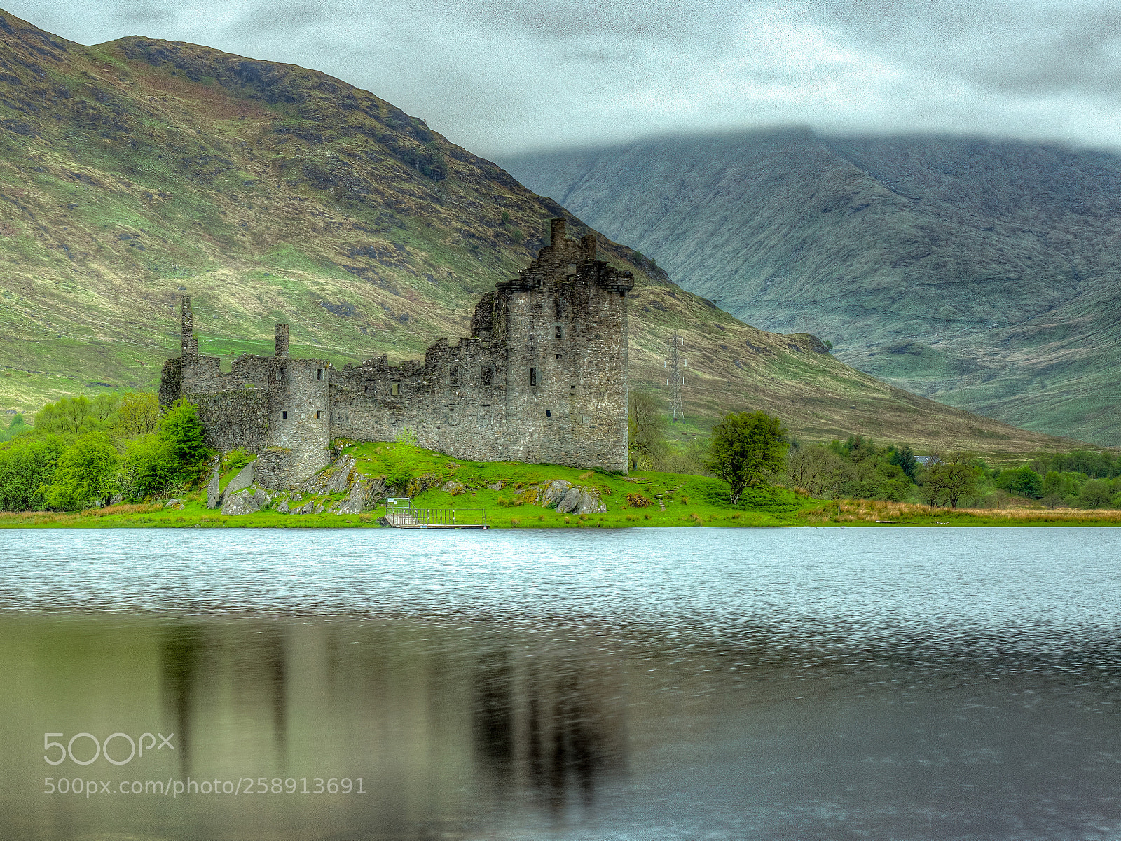 Olympus OM-D E-M5 II sample photo. Visiting scotland - kilchurn photography