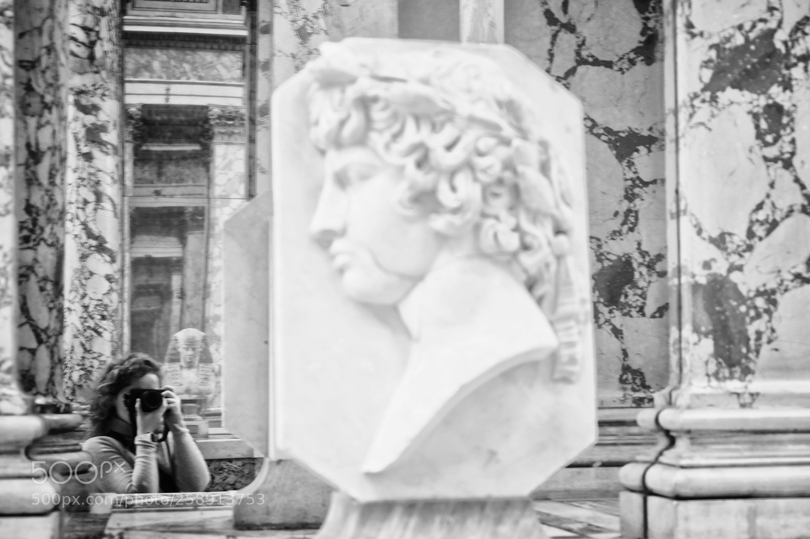 Fujifilm X-E2 sample photo. Selfportrait in louvre photography