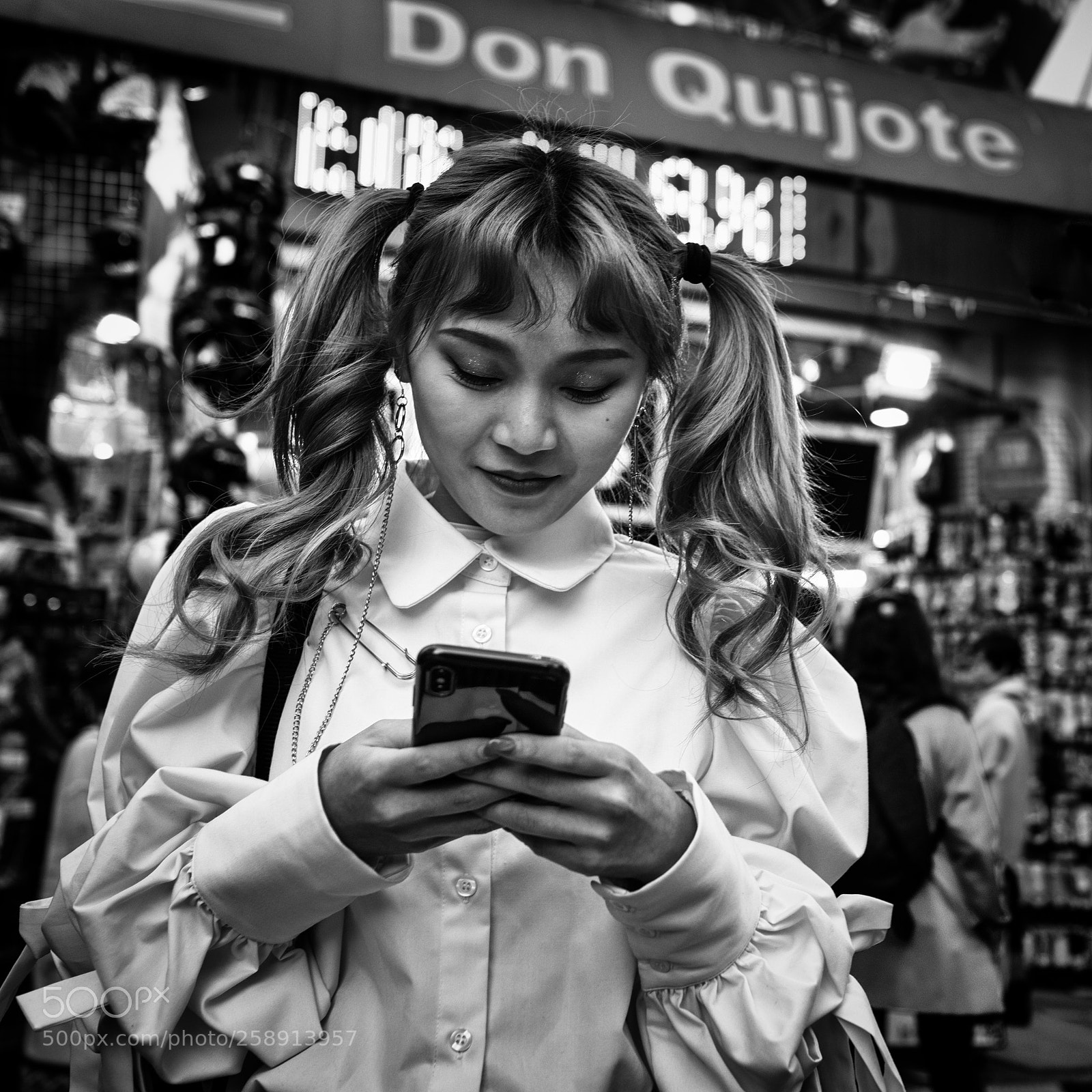 Fujifilm X-T2 sample photo. Don quijote girl photography