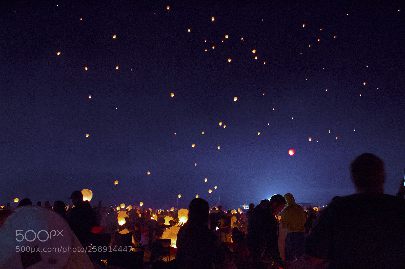 Canon EOS 1300D (EOS Rebel T6 / EOS Kiss X80) sample photo. Lanternfestival photography