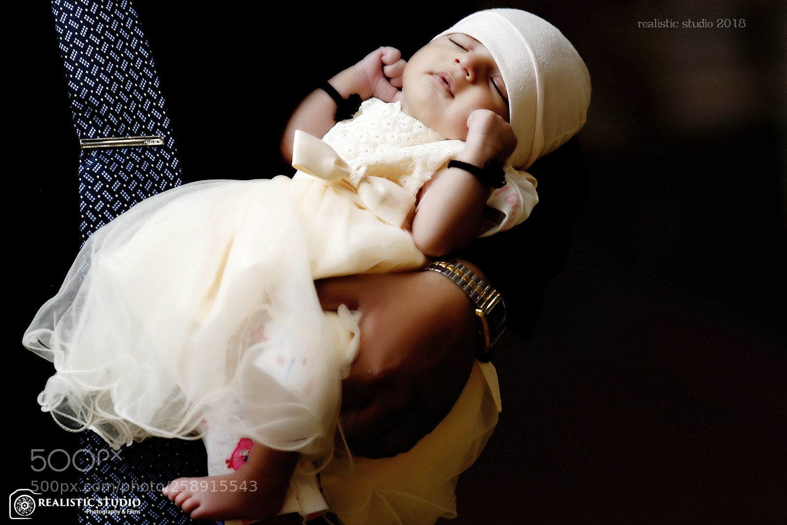 Canon EOS 6D sample photo. Realistic studio photography