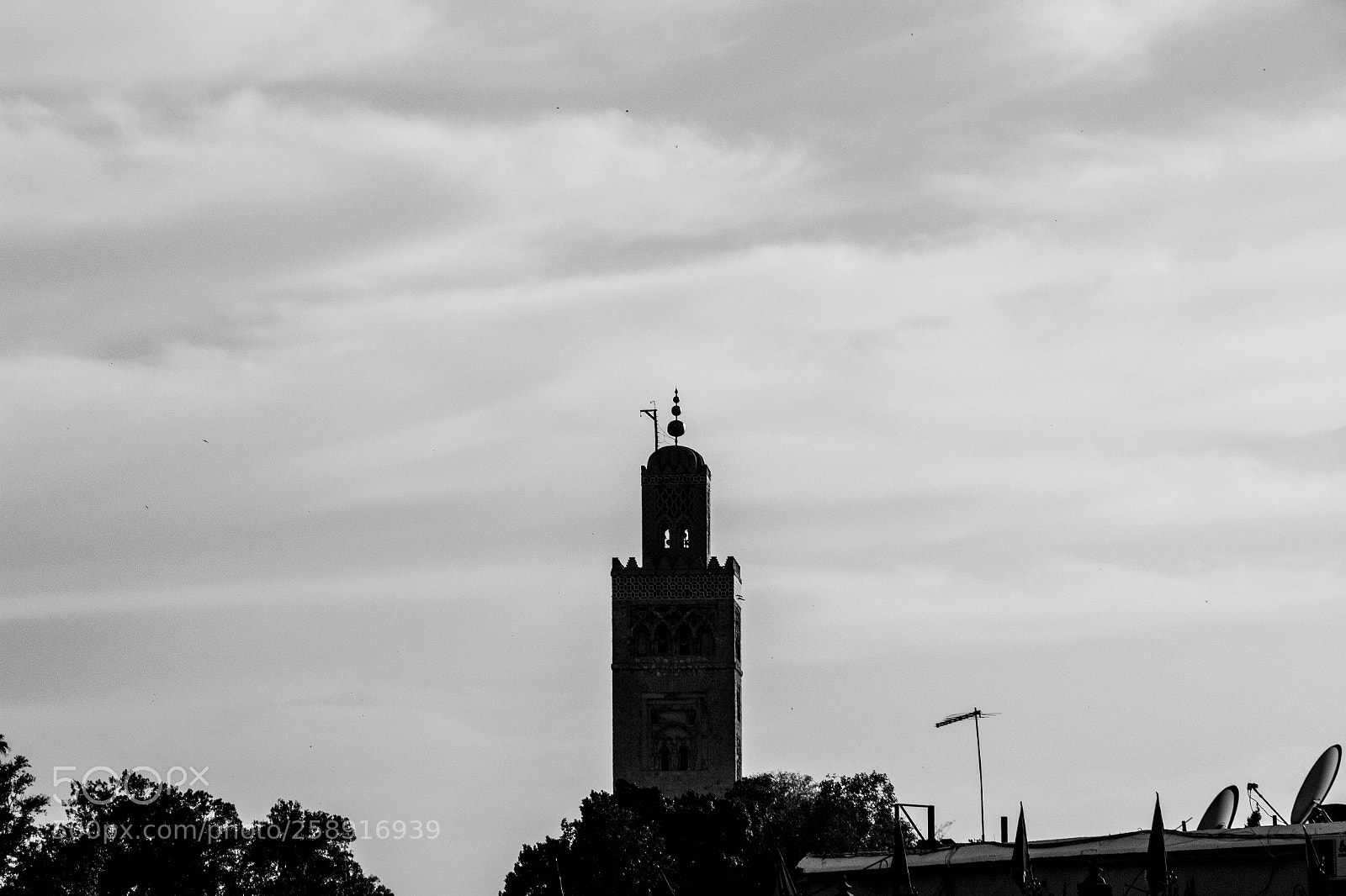 Canon EOS 700D (EOS Rebel T5i / EOS Kiss X7i) sample photo. Koutoubia minaret photography